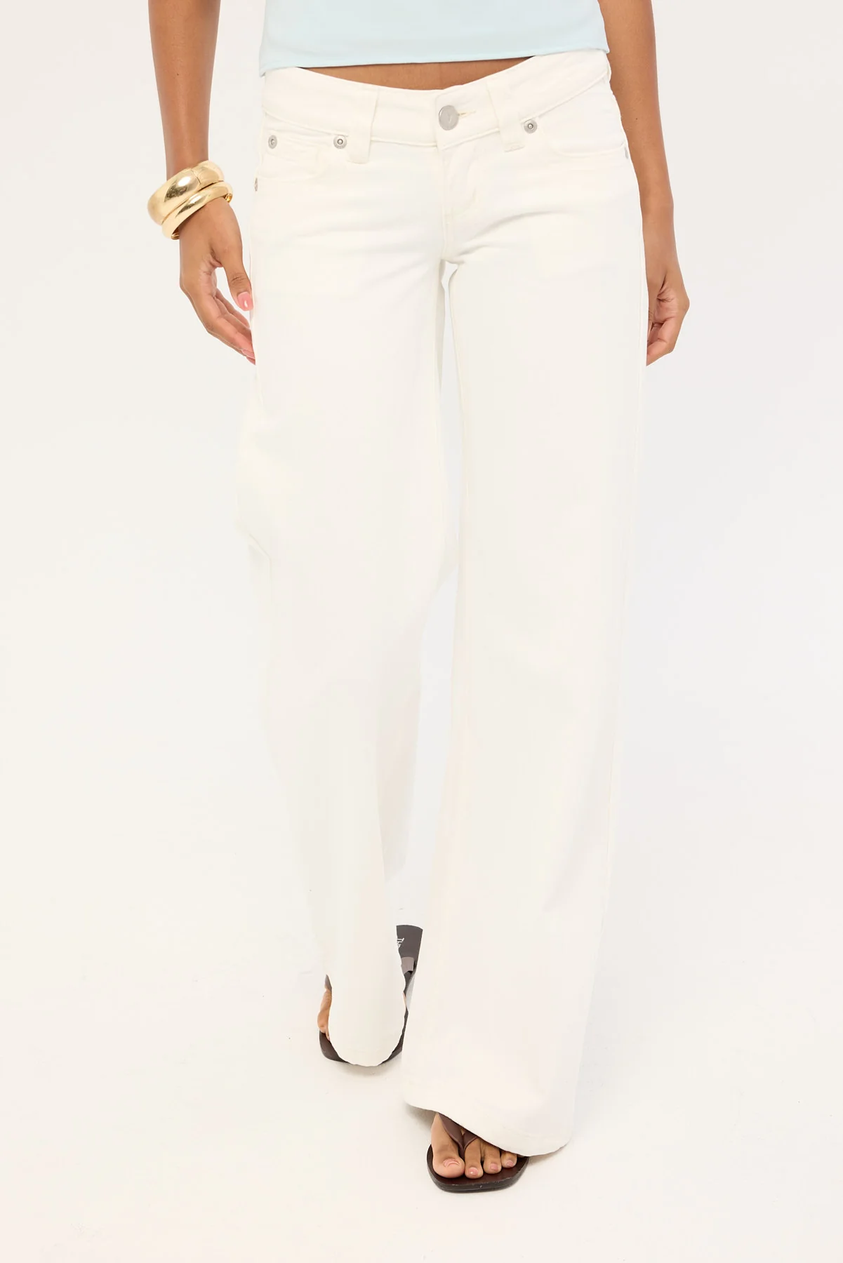 Abrand 00 Wide Low Jean White RCY - Image 2
