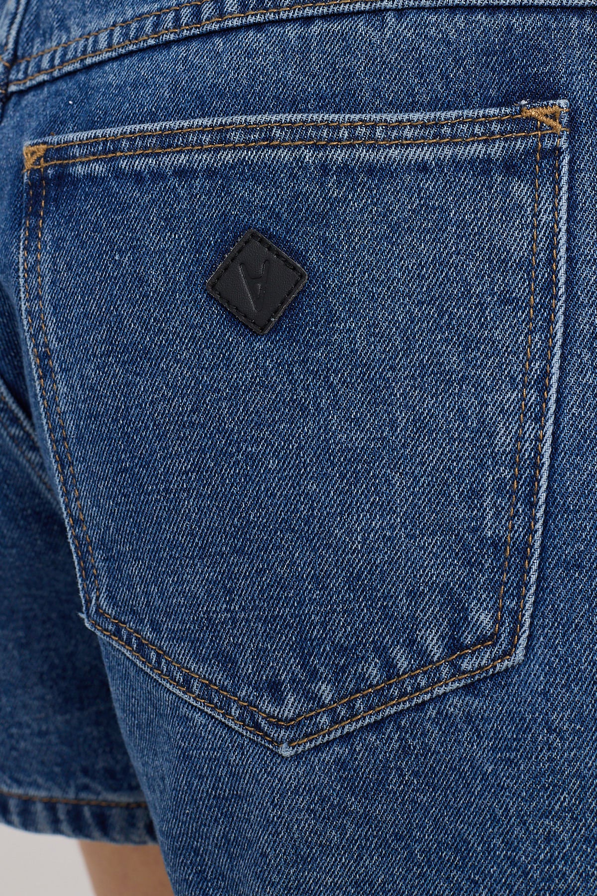 Abrand 95 Baggy Denim Short Bella - Image 5