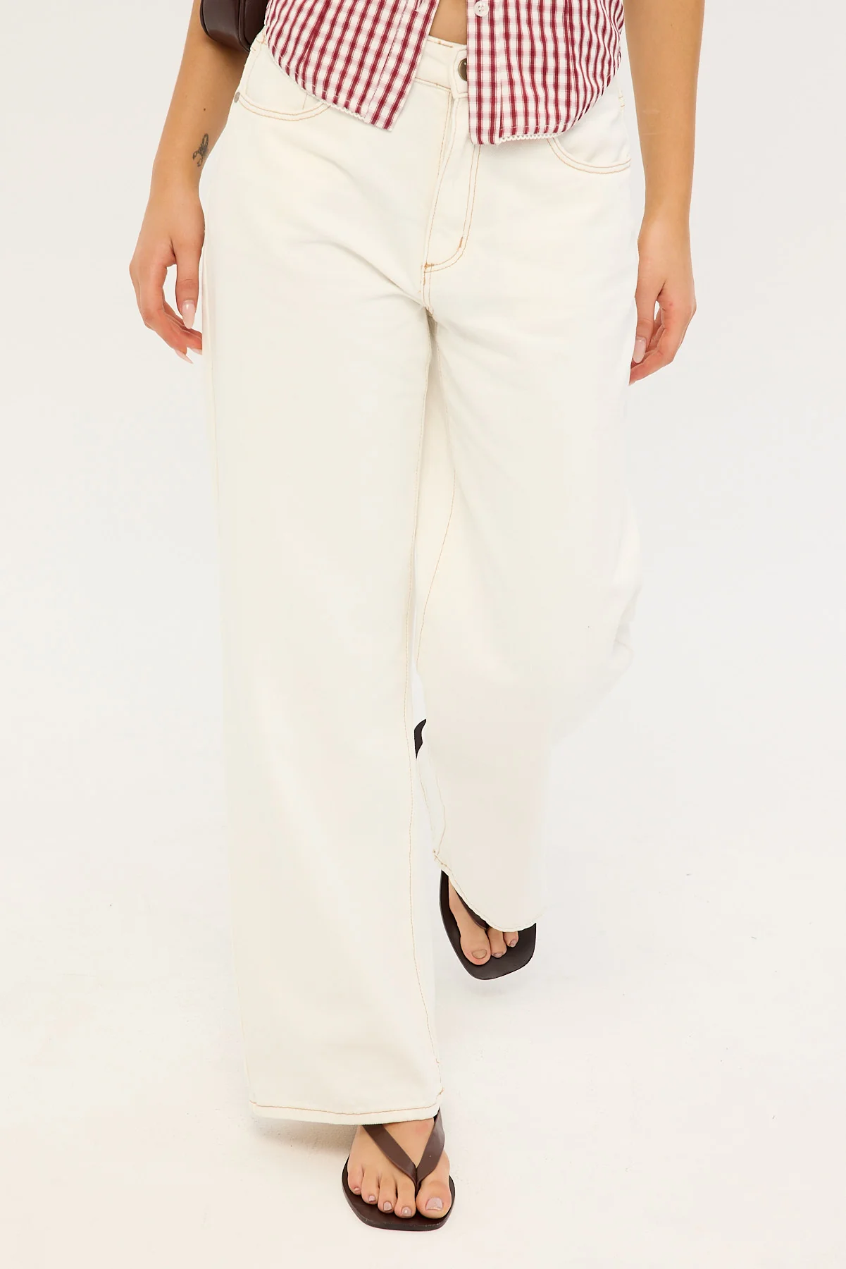 Abrand 95 Mid Baggy Petite White - Image 2