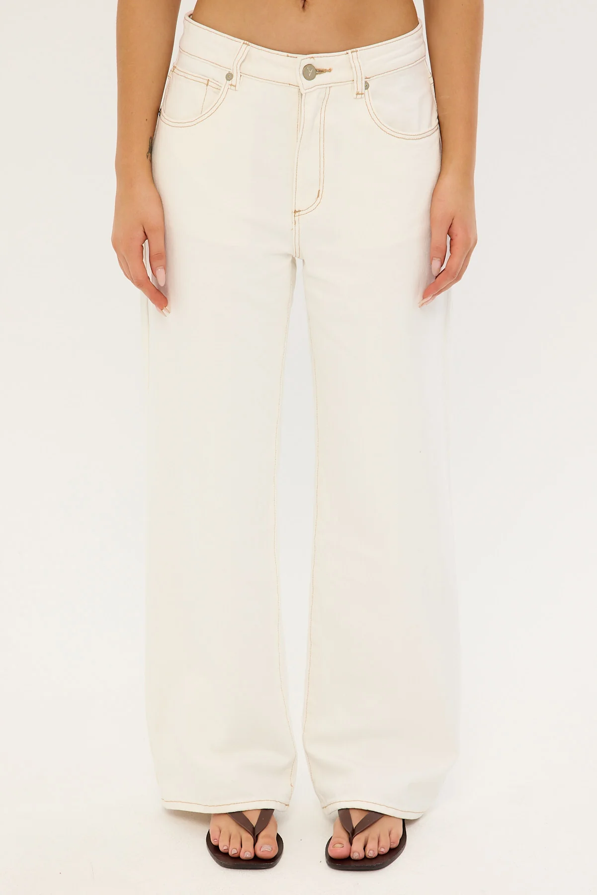 Abrand 95 Mid Baggy Petite White - Image 7