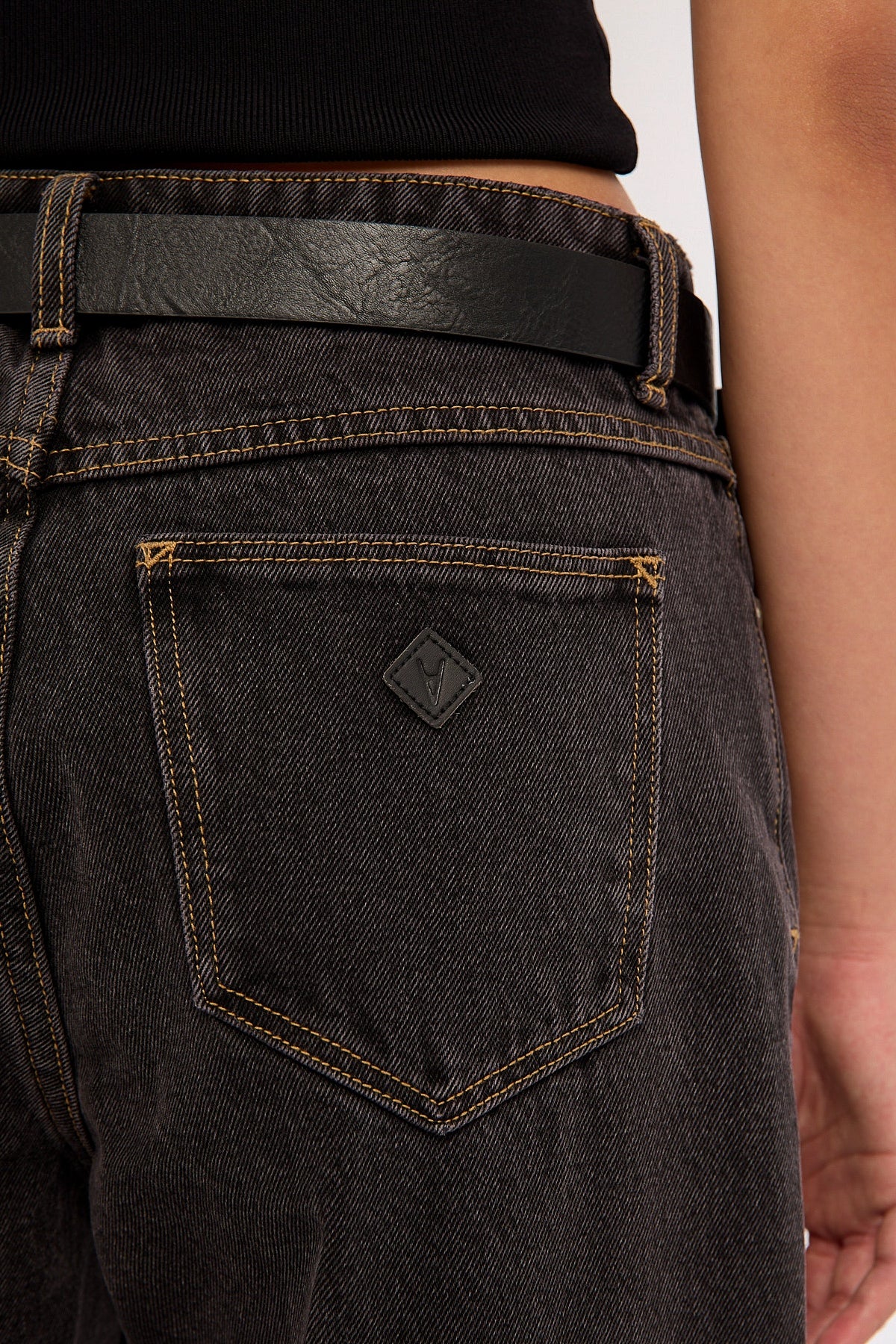 Abrand 95 Mid Rise Baggy Jean Cara Organic - Image 5