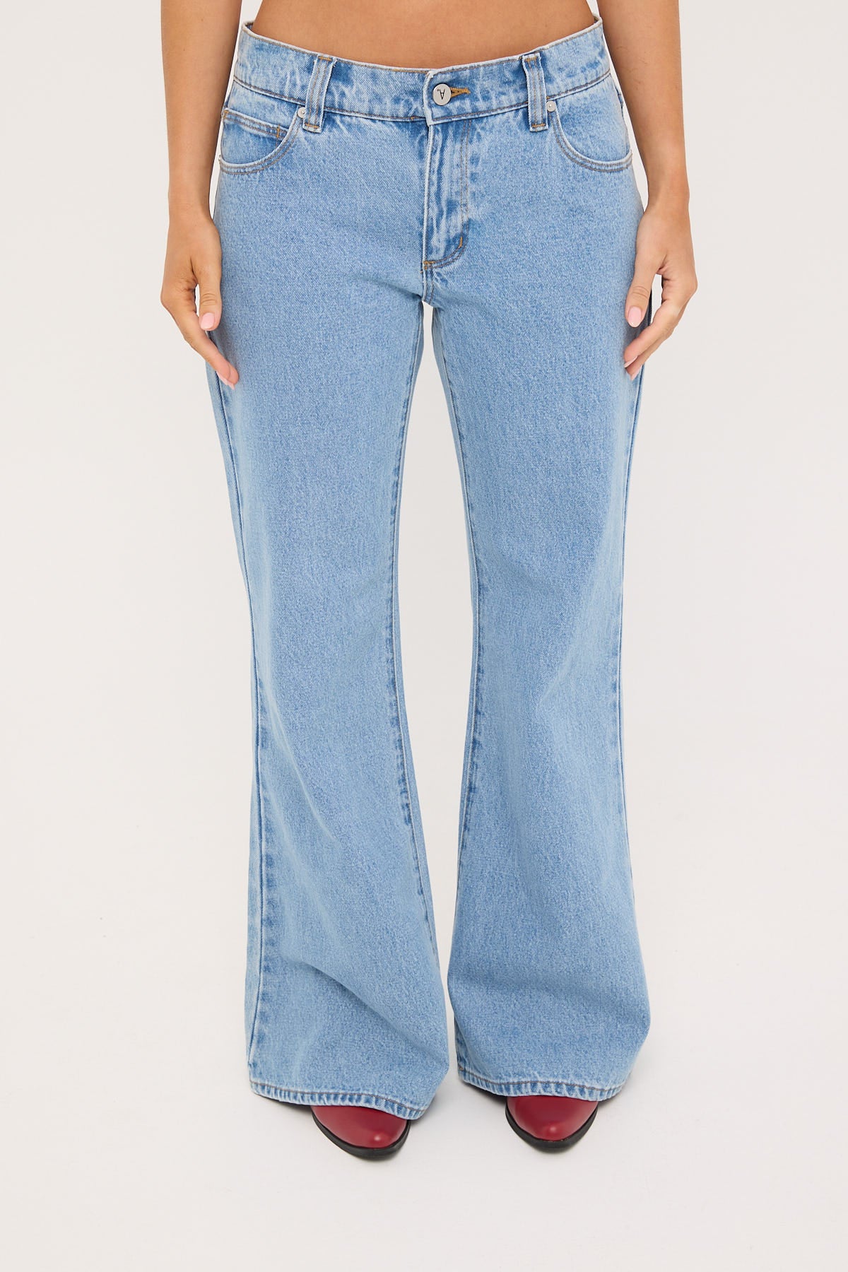 Abrand 99 Low Baggy Flare Jean Gigi - Image 7