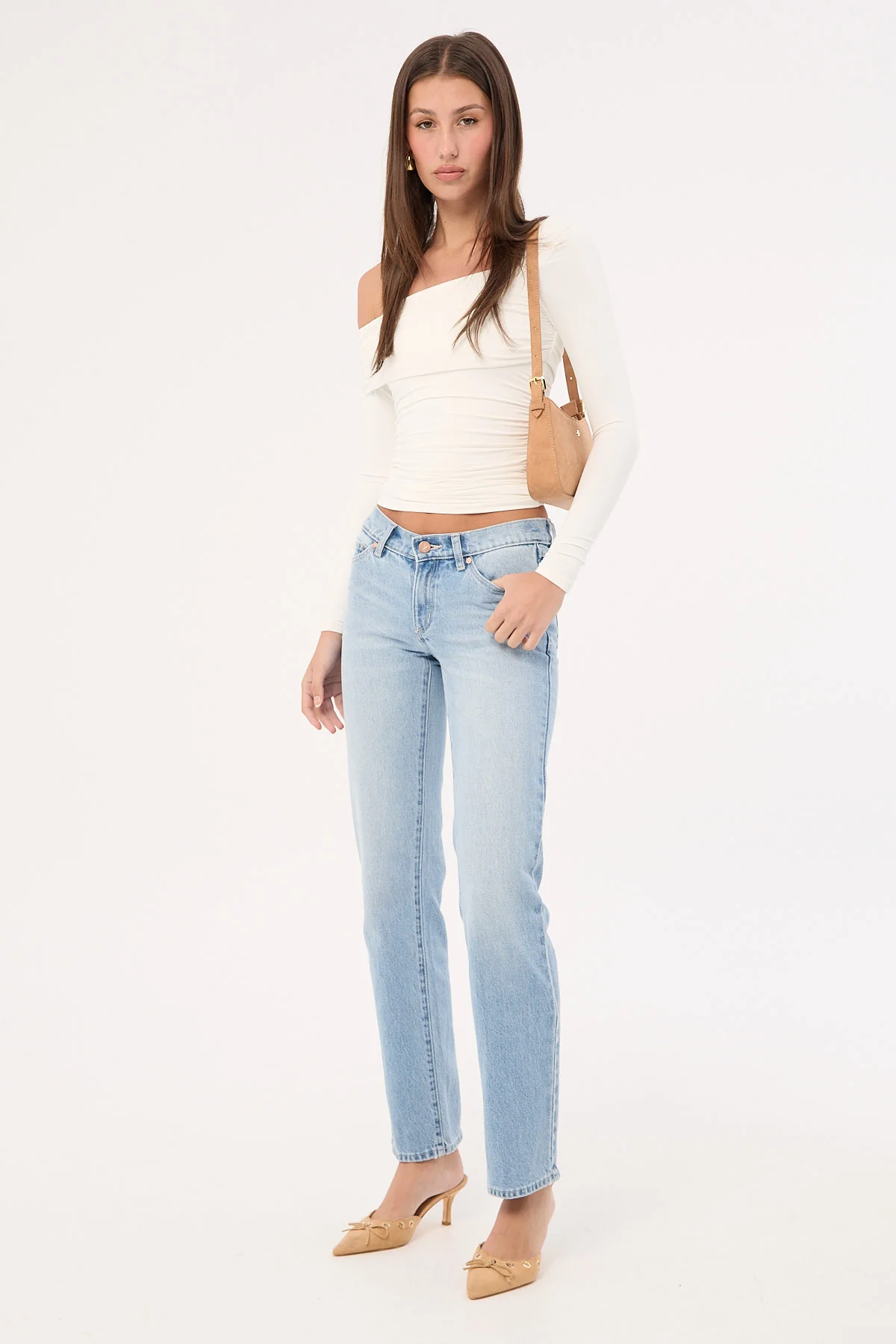 Abrand A 99 Low Straight Jean Gia Organic - Image 3