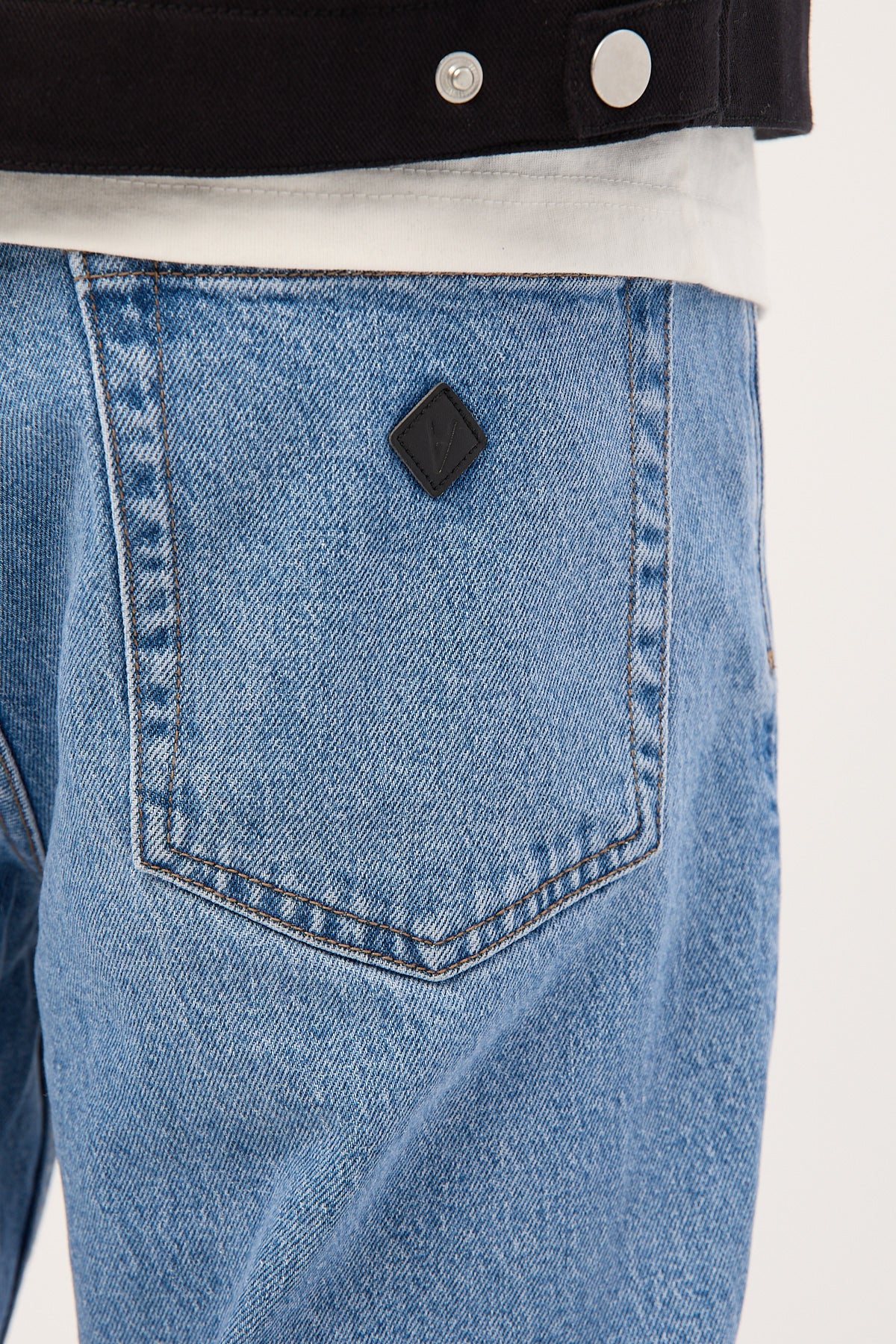 Abrand A3 Crop Simon Bleach Vintage Indigo - Image 6