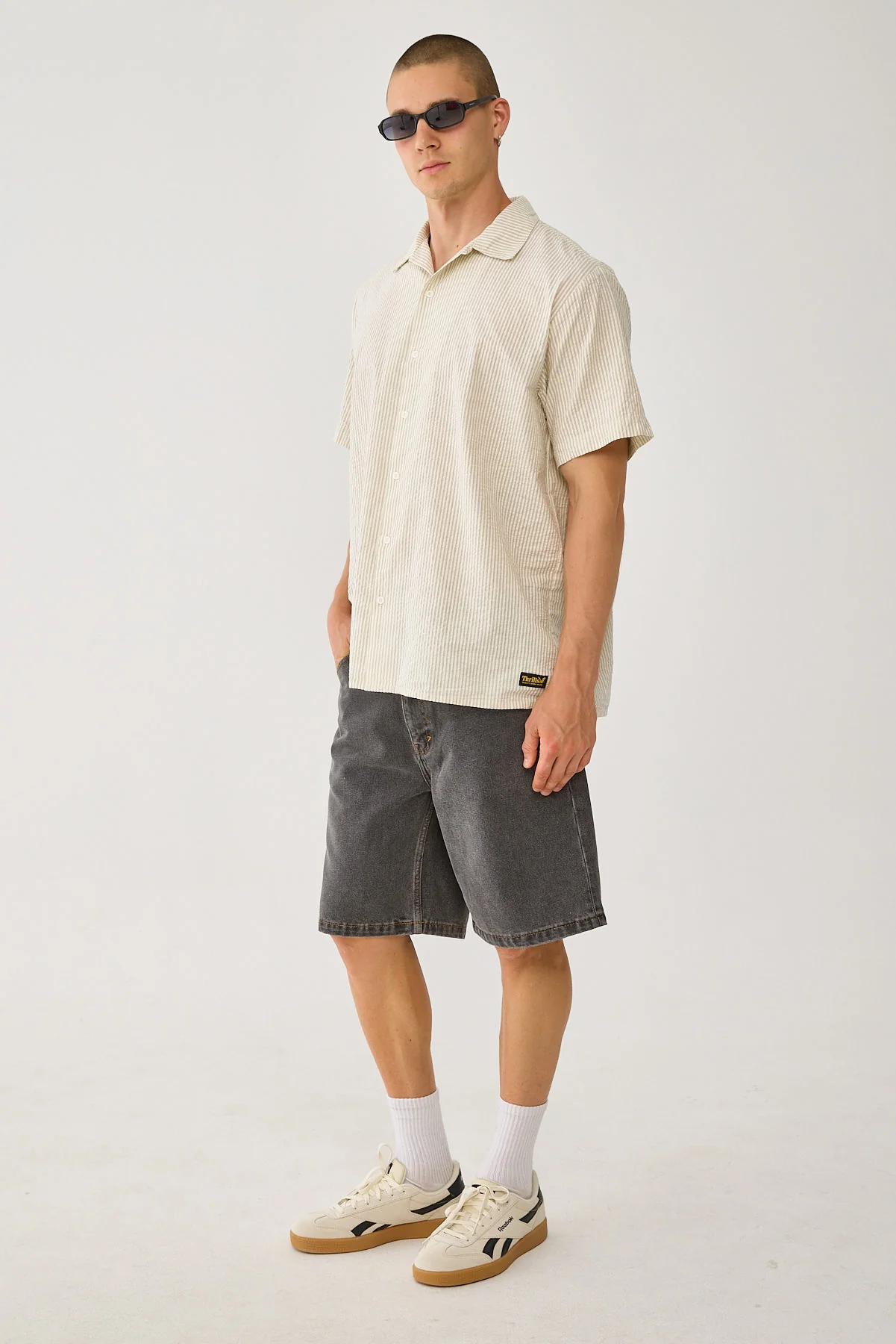 Abrand A5 Baggy Short Dustin Washed Black - Image 4