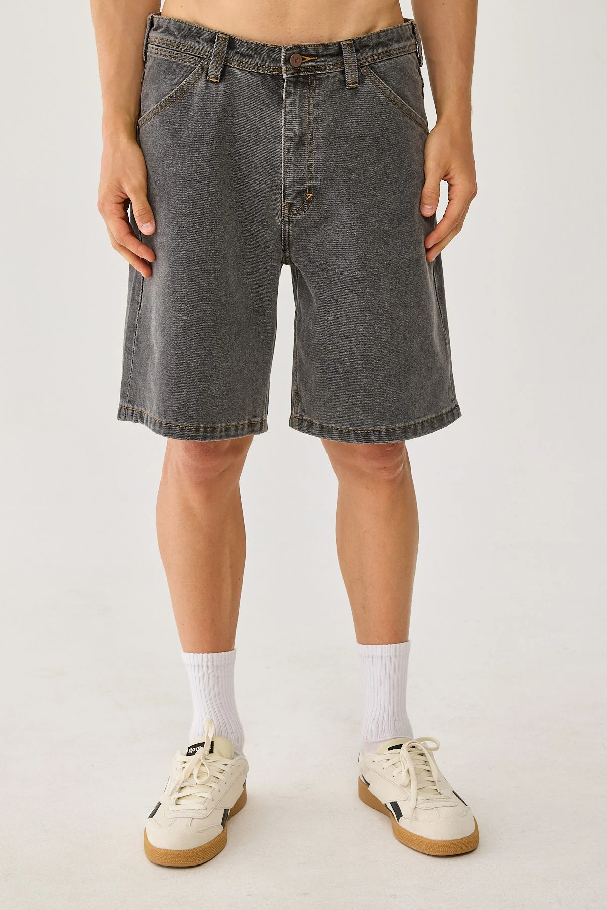 Abrand A5 Baggy Short Dustin Washed Black - Image 8