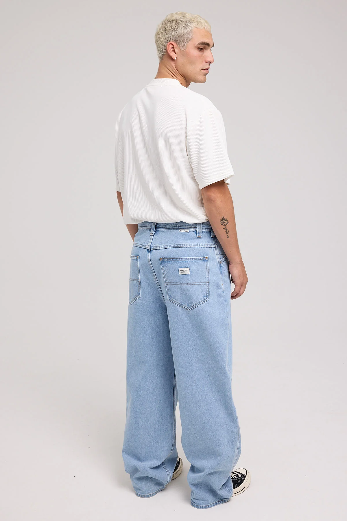 Abrand A6 Big Baggy Jean Bleach Blue - Image 6