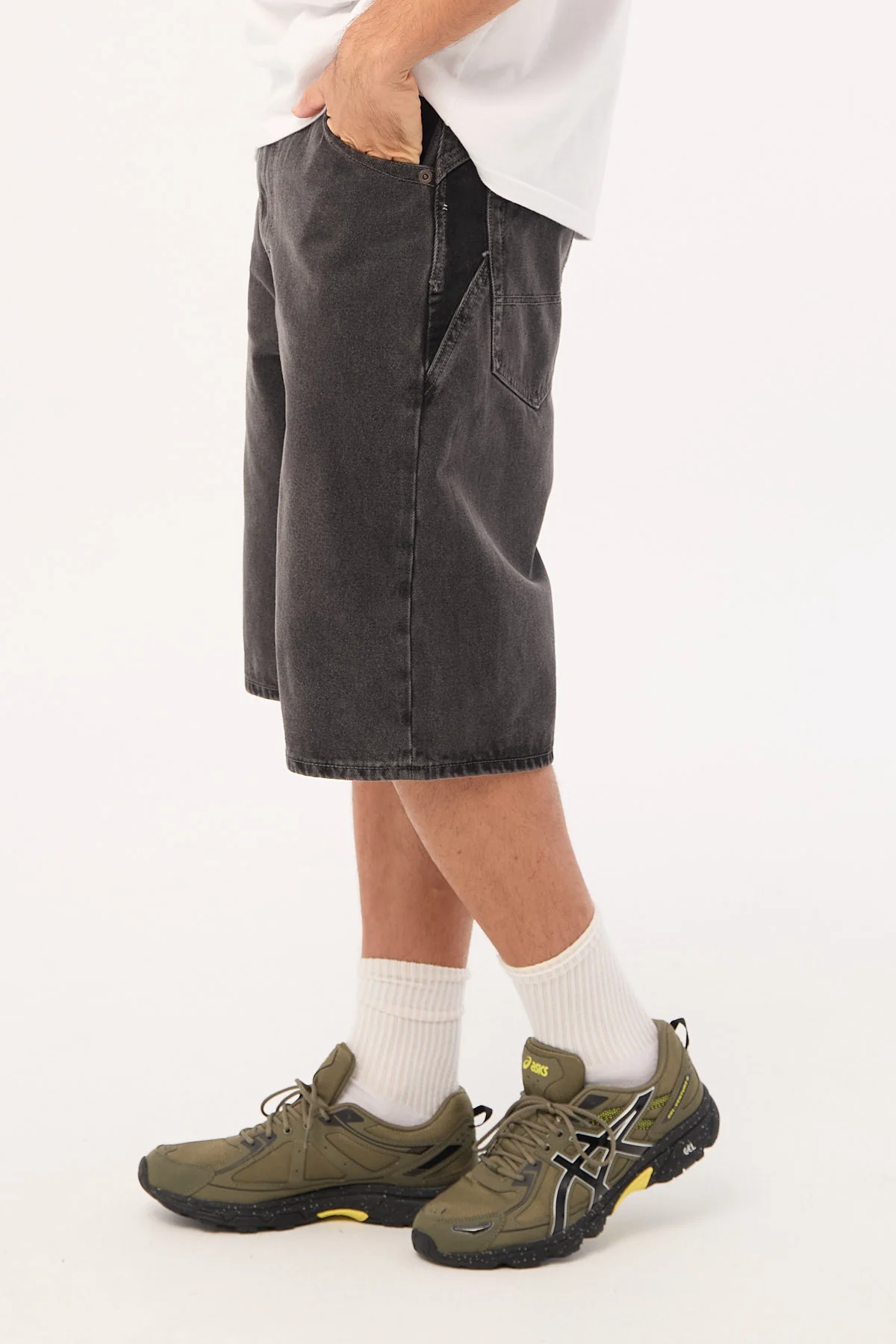 Abrand RC A6 Big Board Short Bazza Washed Black - Image 5