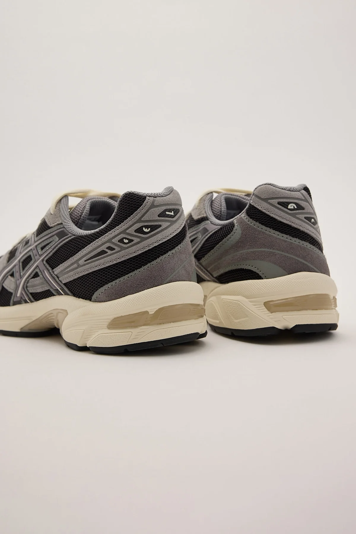 Asics Gel-1130 Sneaker Black Carbon - Image 2