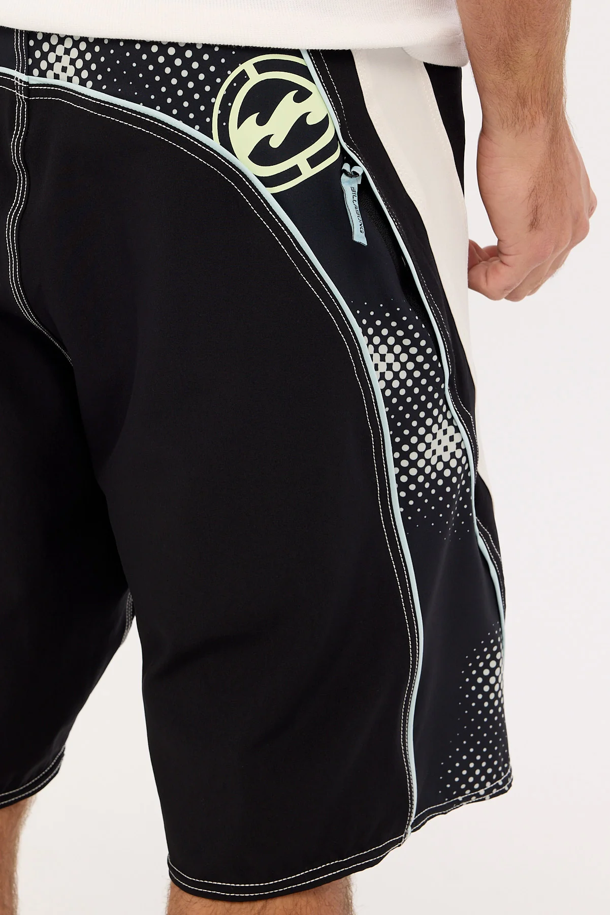 Billabong Fluid 2K Pro Boardshort Black/White - Image 6