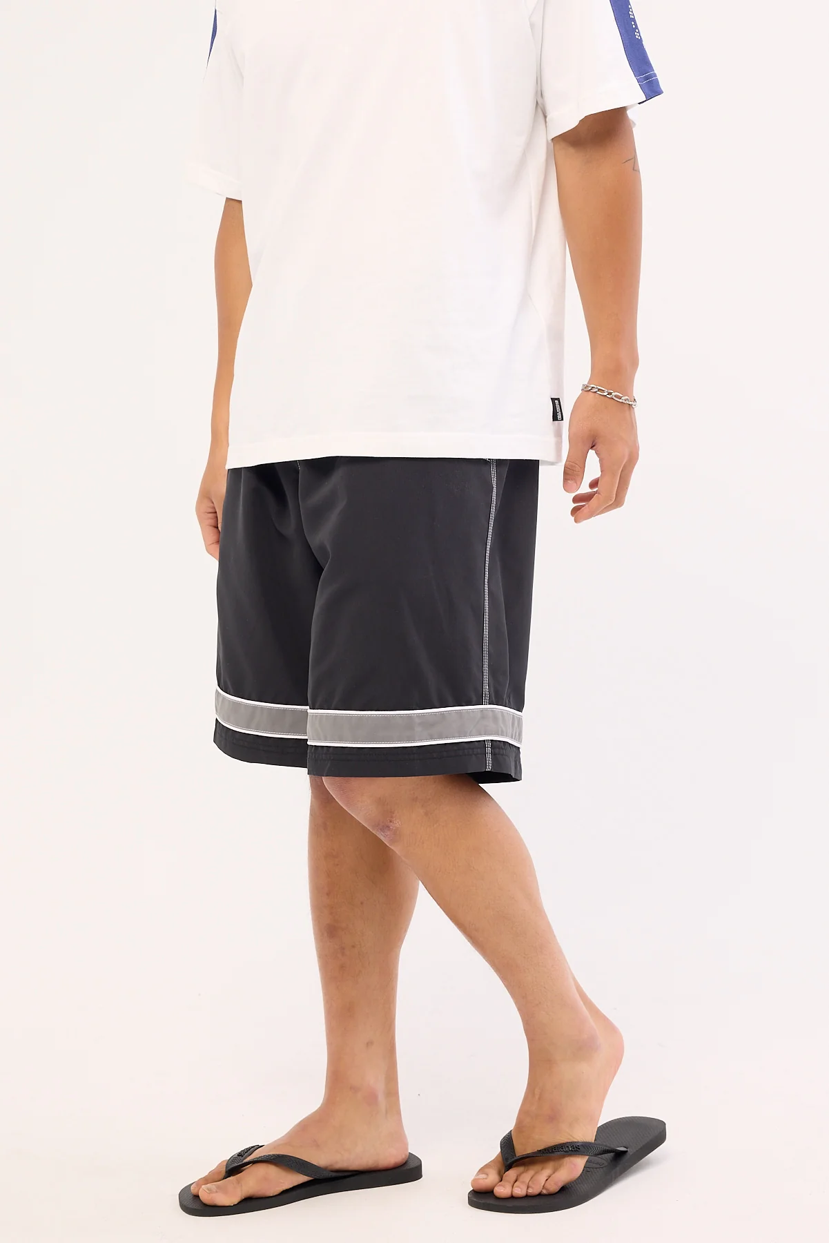 Billabong Throw On 2.0 Boardshort Black - Image 3