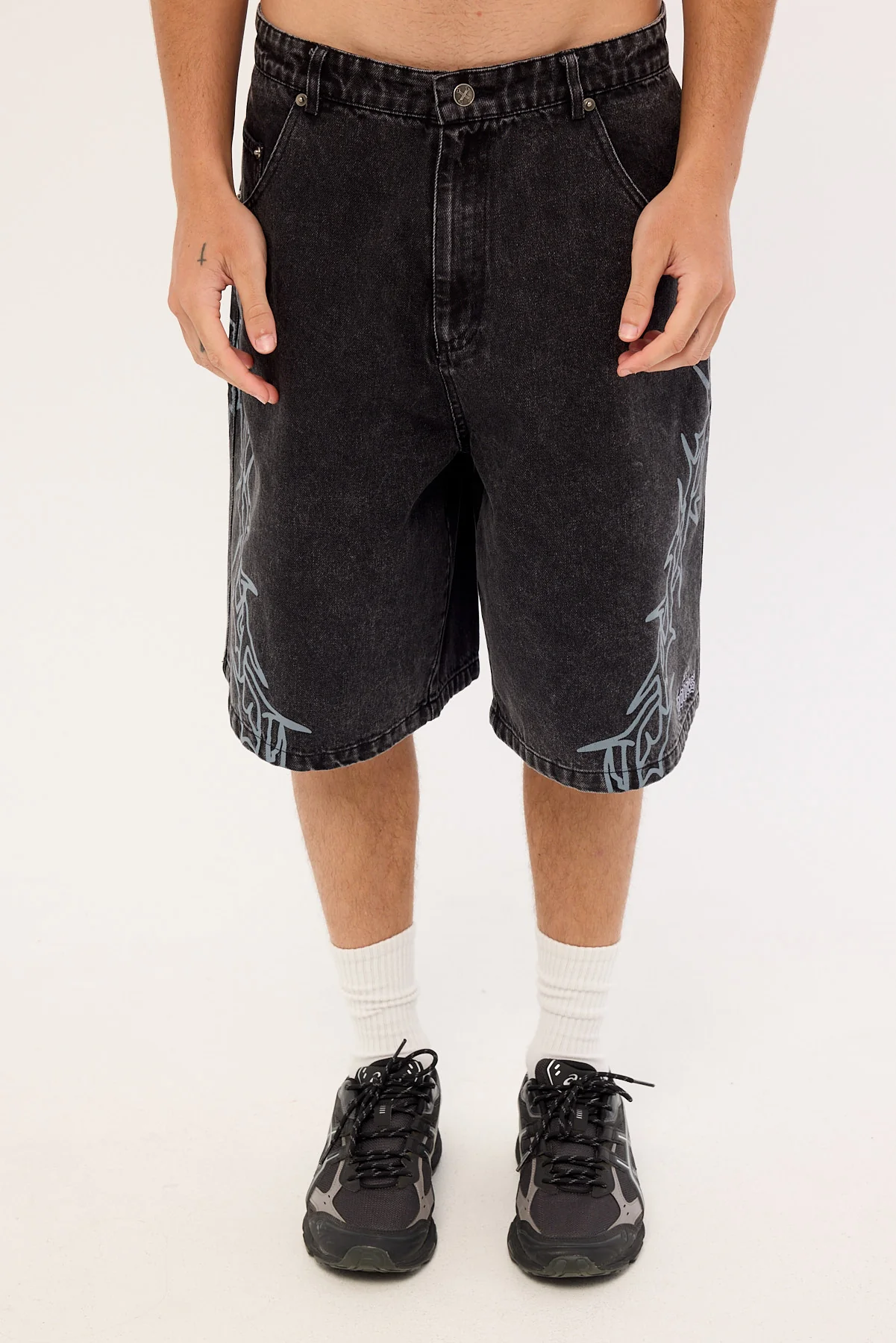 Billy Bones Club Bones Barned Denim Shorts Washed Black - Image 7