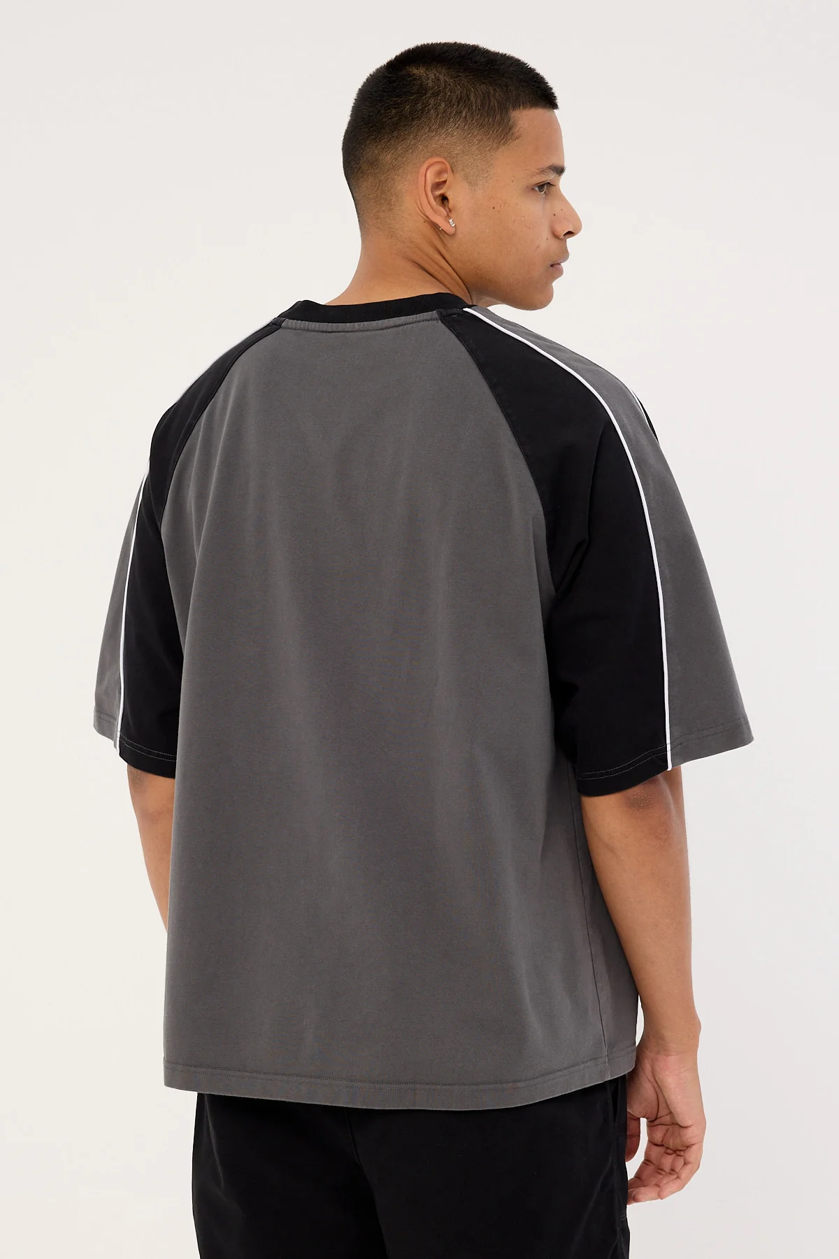Billy Bones Club Panel Boxy Tee Pewter - Image 7