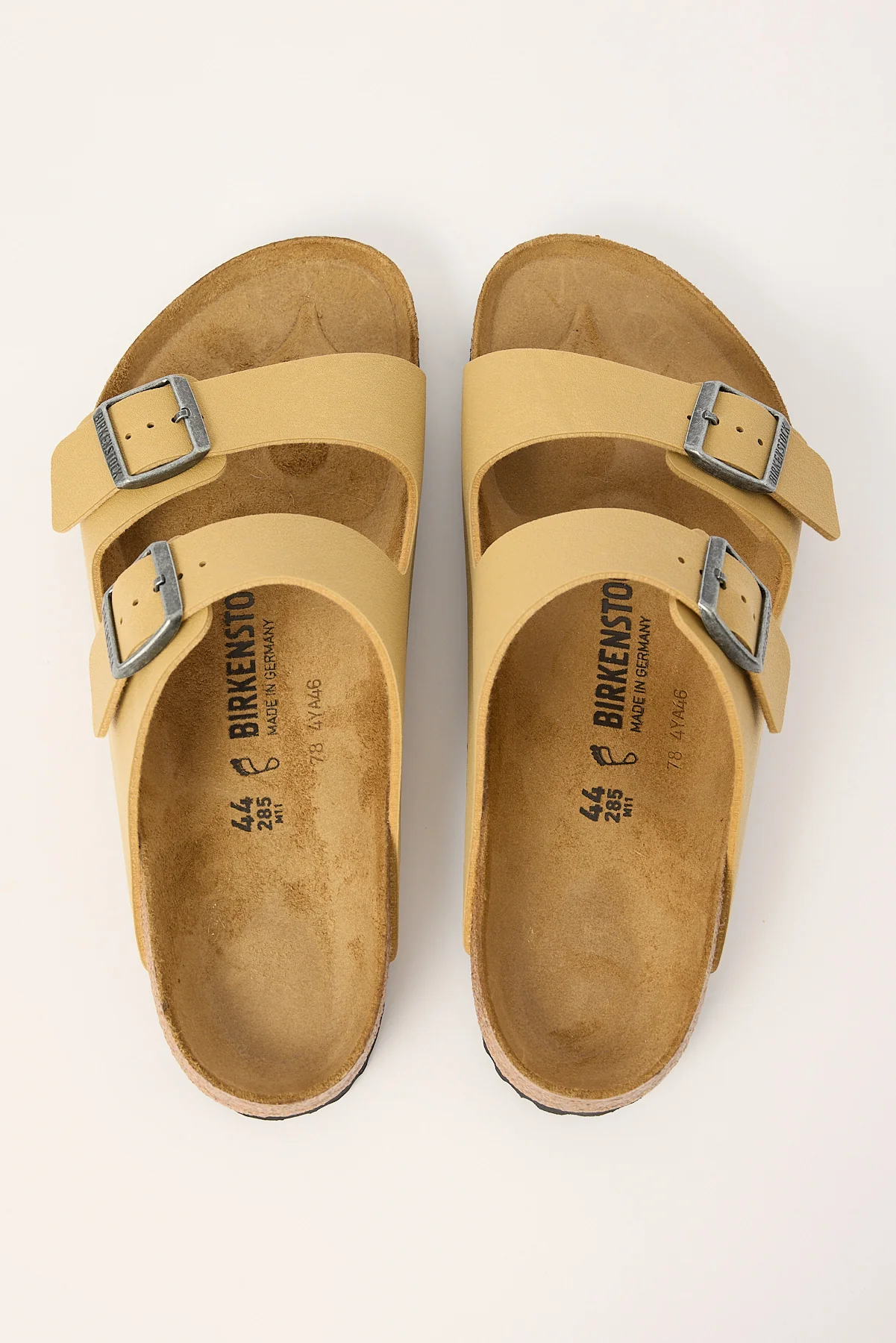 Birkenstock Arizona Birkibuc Regular Latte Cream - Image 2