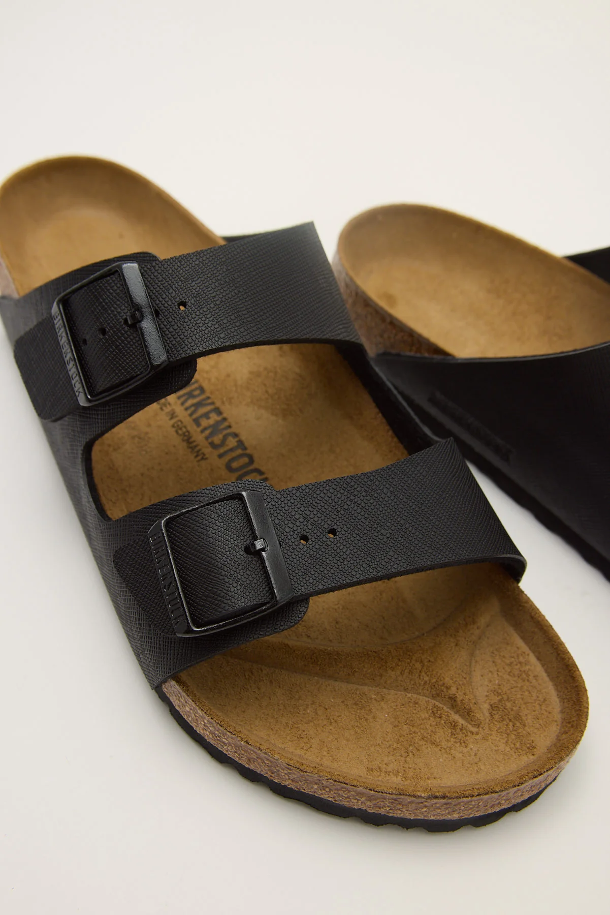 Birkenstock Arizona Saffiano Birko Flor Regular Black - Image 3