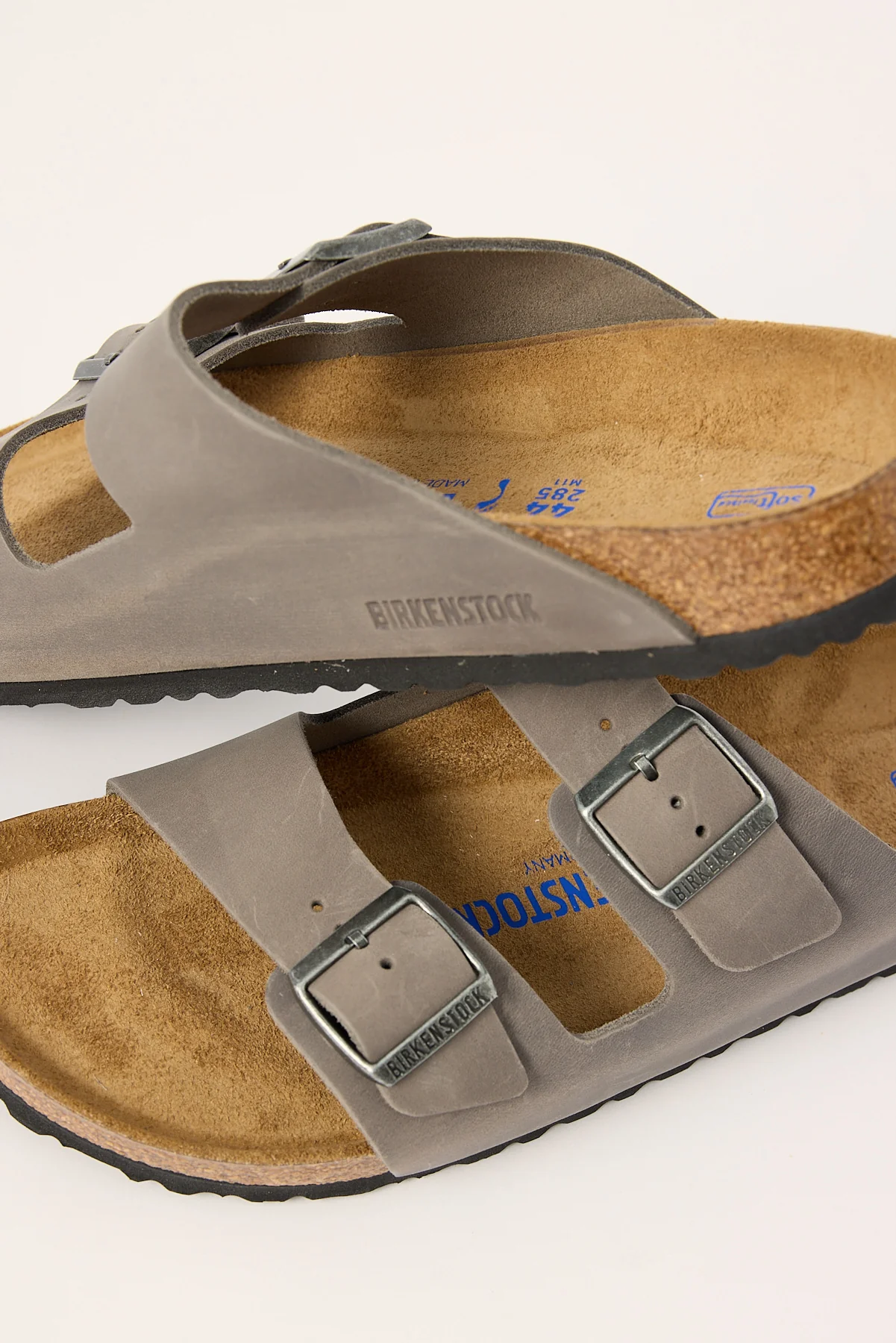 Birkenstock Arizona SFB Oiled Leather Narrow Iron - Image 4