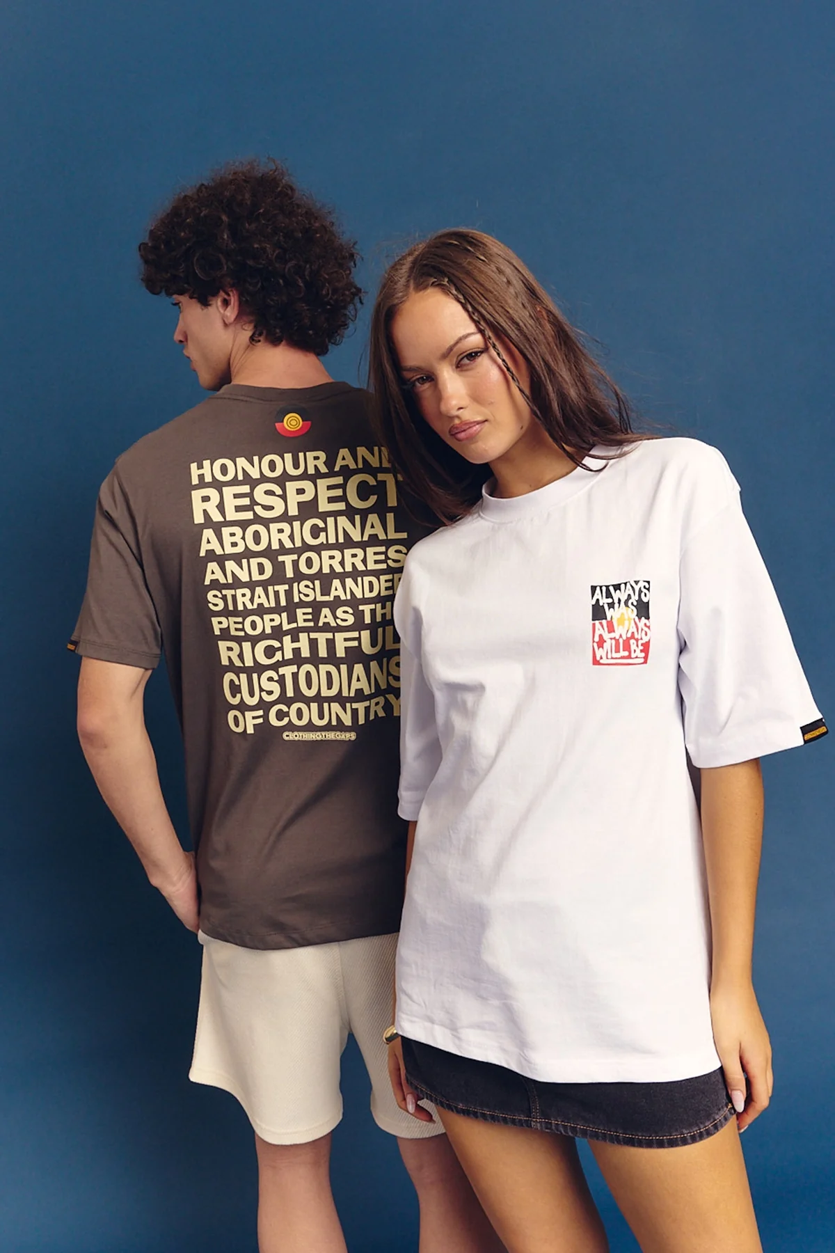 Clothing The Gaps Block Honoour Country Tee Charcoal - Image 12