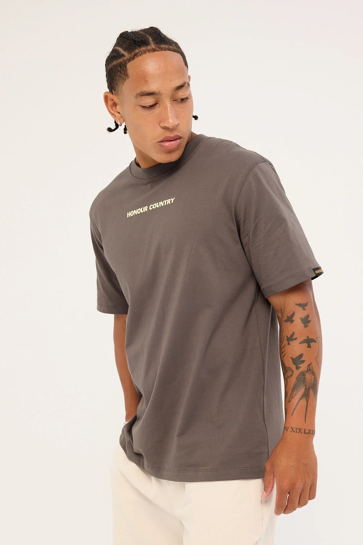 Clothing The Gaps Block Honoour Country Tee Charcoal - Image 5