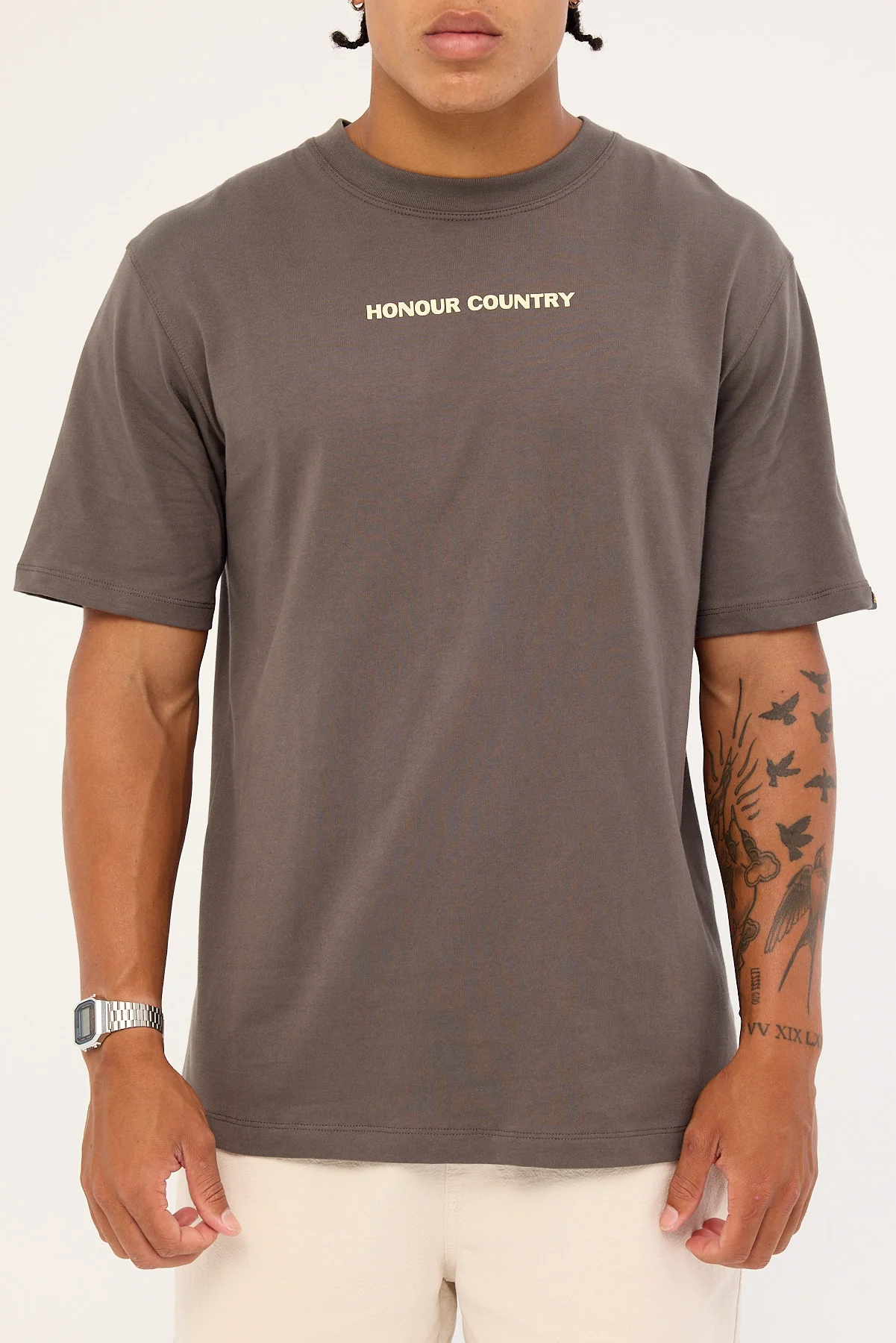 Clothing The Gaps Block Honoour Country Tee Charcoal - Image 9