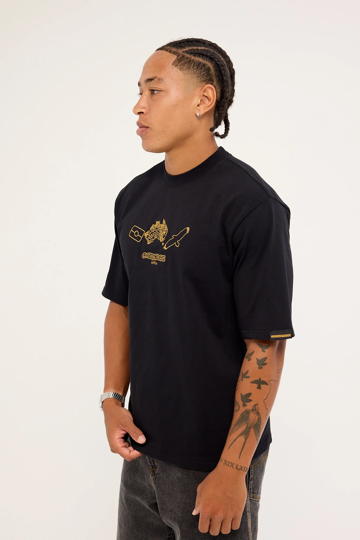 Clothing The Gaps Icon Tee Black - Image 4