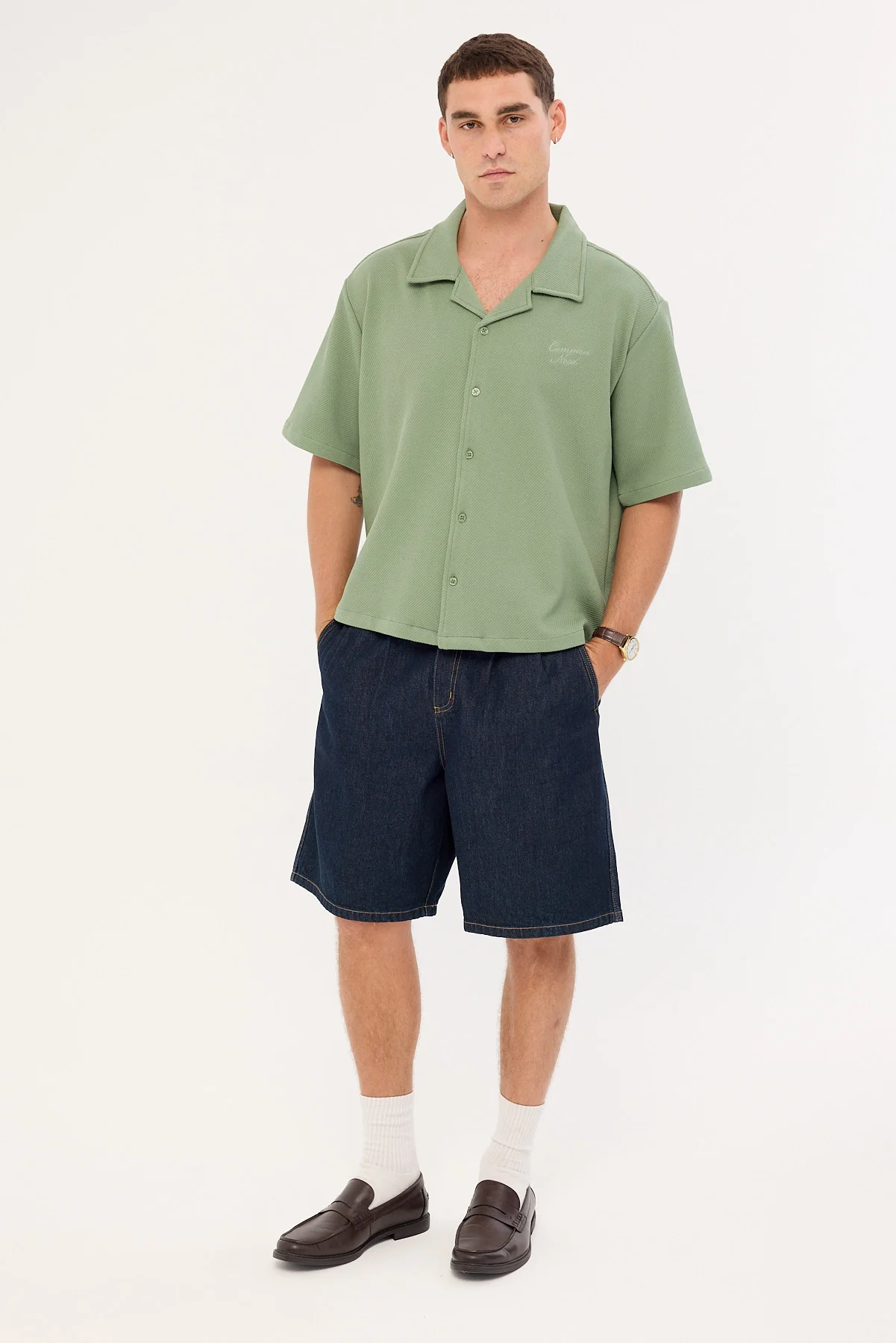 Common Need Alaric Boxy Cropped Resort Shirt Sage - Image 2
