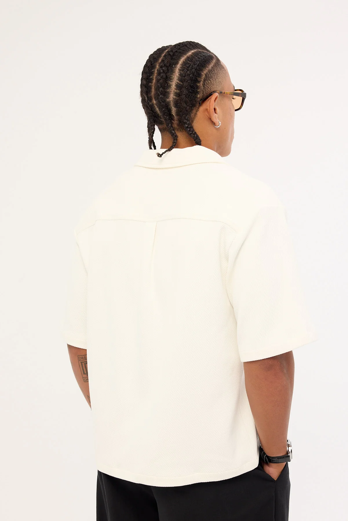 Common Need Alaric Boxy Cropped Resort Shirt White - Image 4