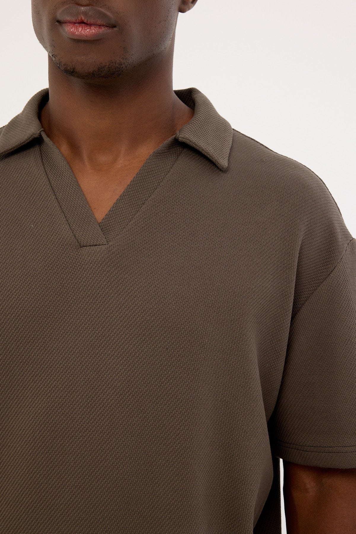 Common Need Alfie Boxy Polo Asphalt - Image 3