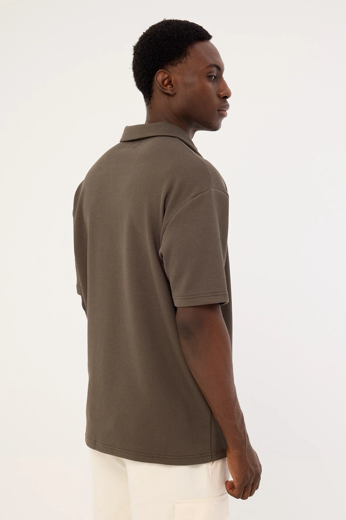 Common Need Alfie Boxy Polo Asphalt - Image 5