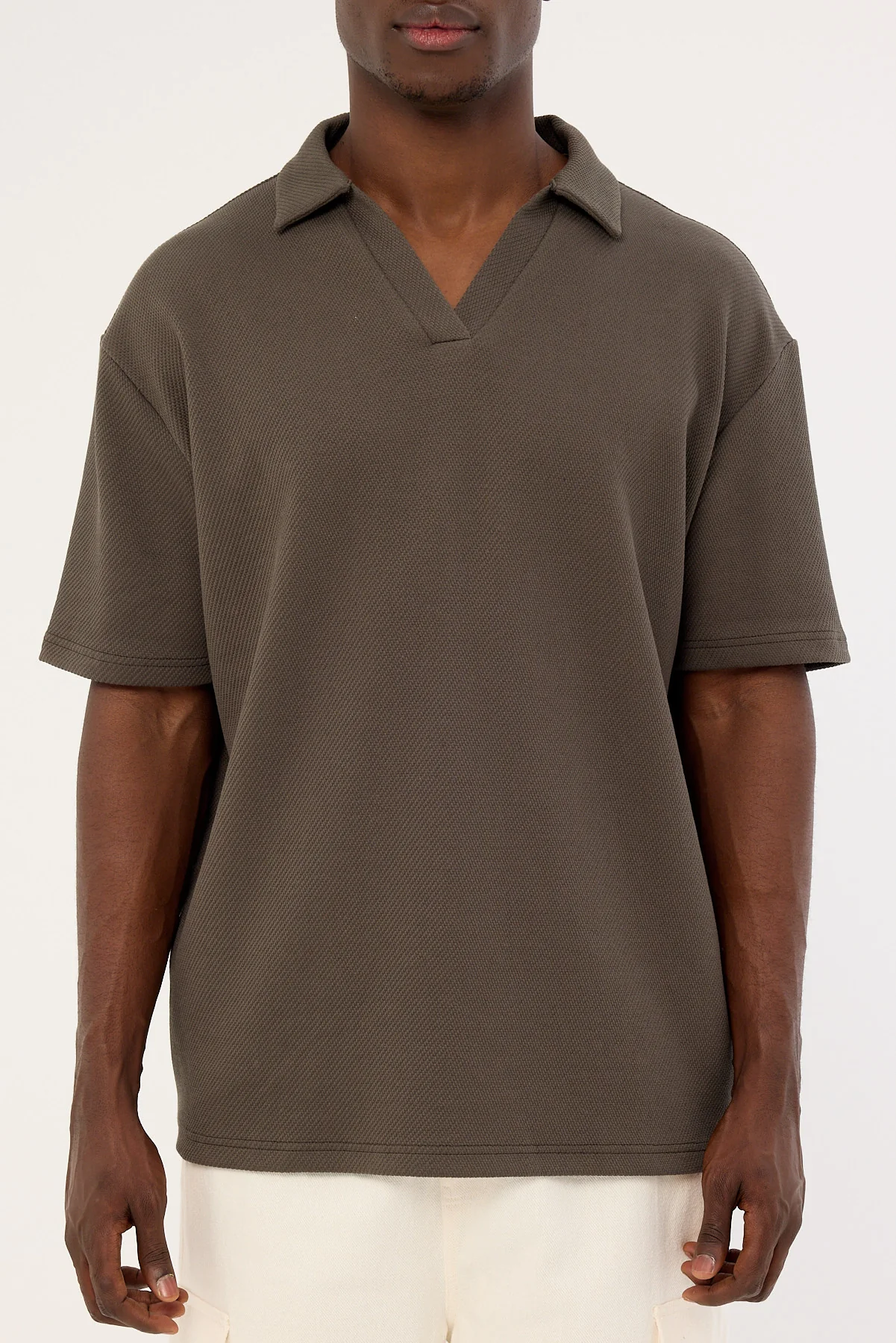 Common Need Alfie Boxy Polo Asphalt - Image 6