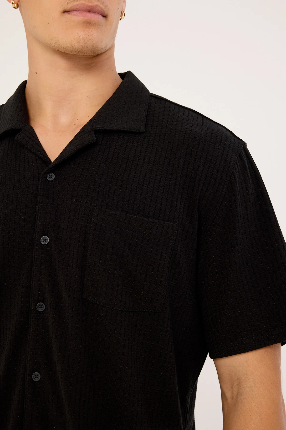 Common Need Apartment Recycled Resort Shirt Black - Image 4
