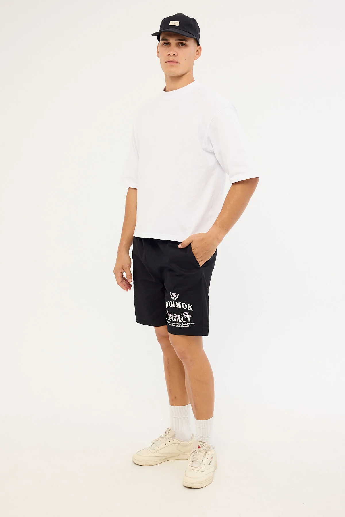 Common Need Arch Elastic Waist Short Black - Image 4