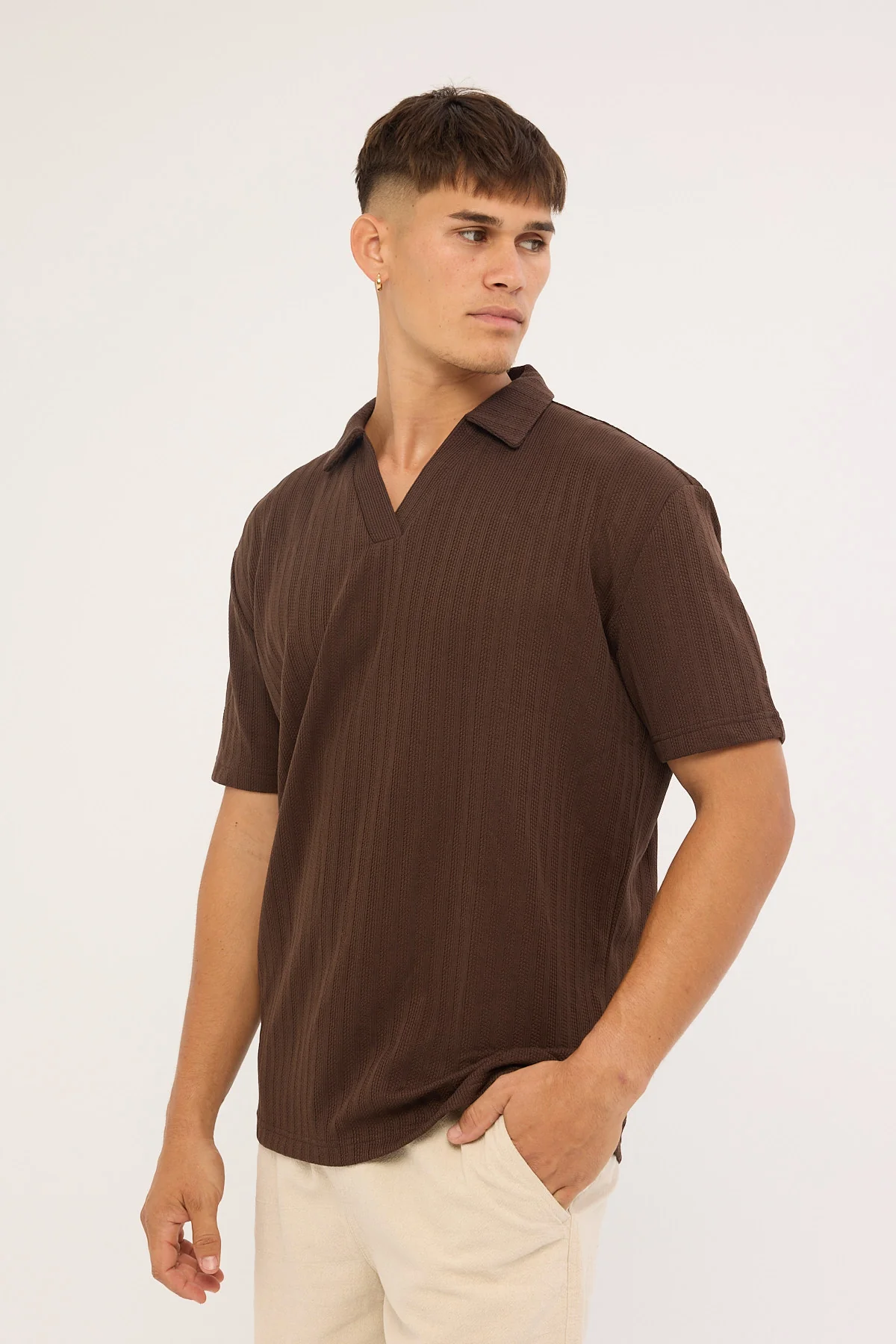 Common Need Arthur Boxy Polo Brown - Image 2