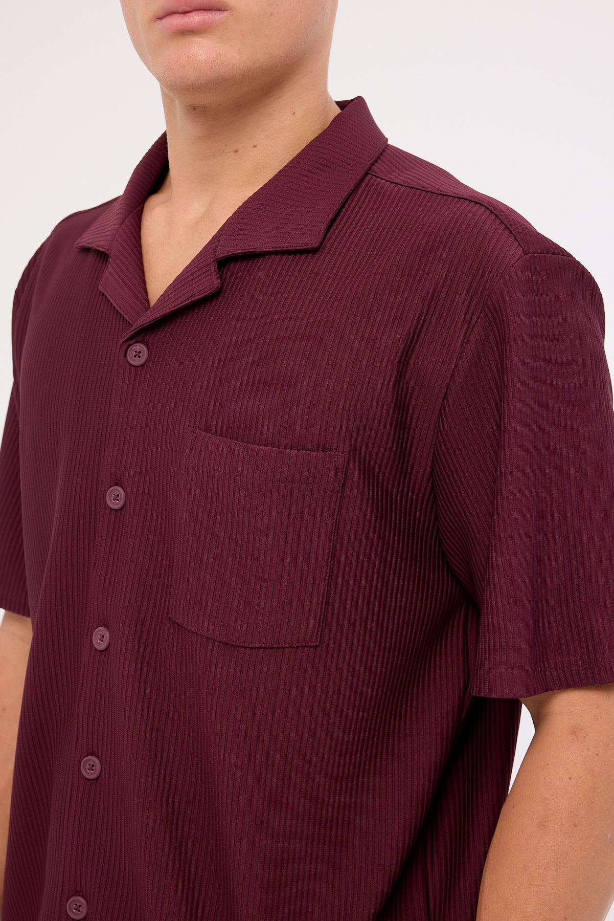 Common Need Austin Pleated Resort Shirt Burgundy - Image 5