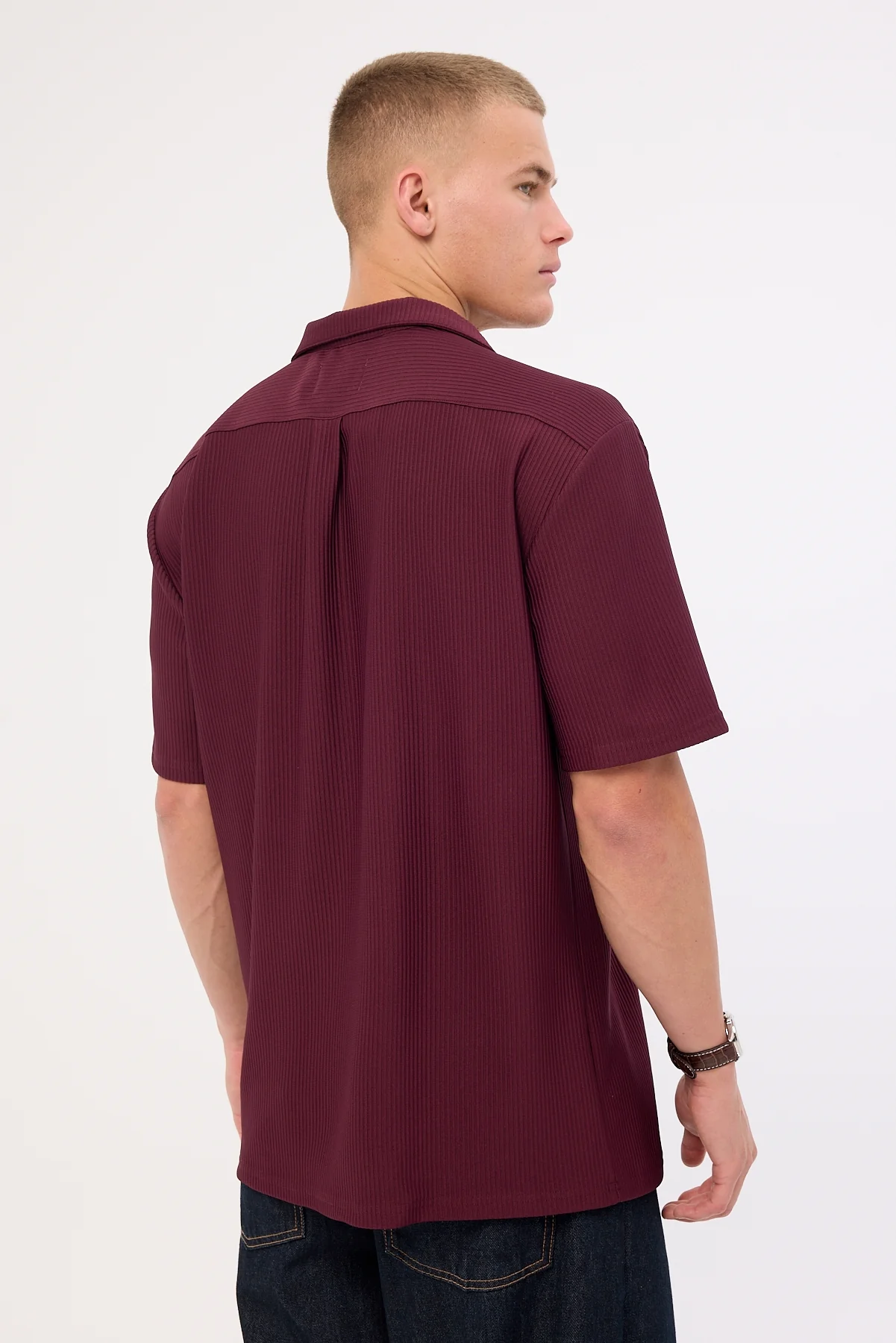 Common Need Austin Pleated Resort Shirt Burgundy - Image 6