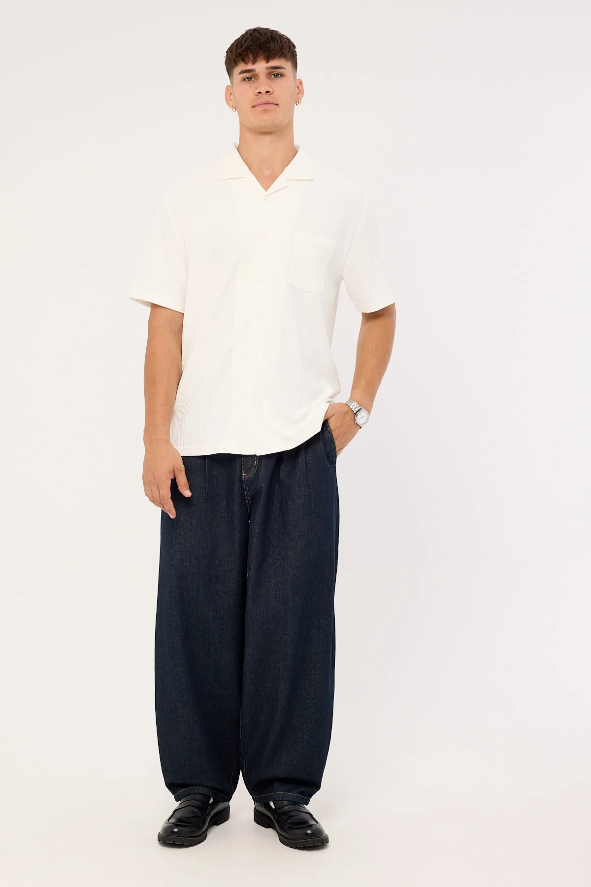 Common Need Austin Pleated Resort Shirt White - Image 2