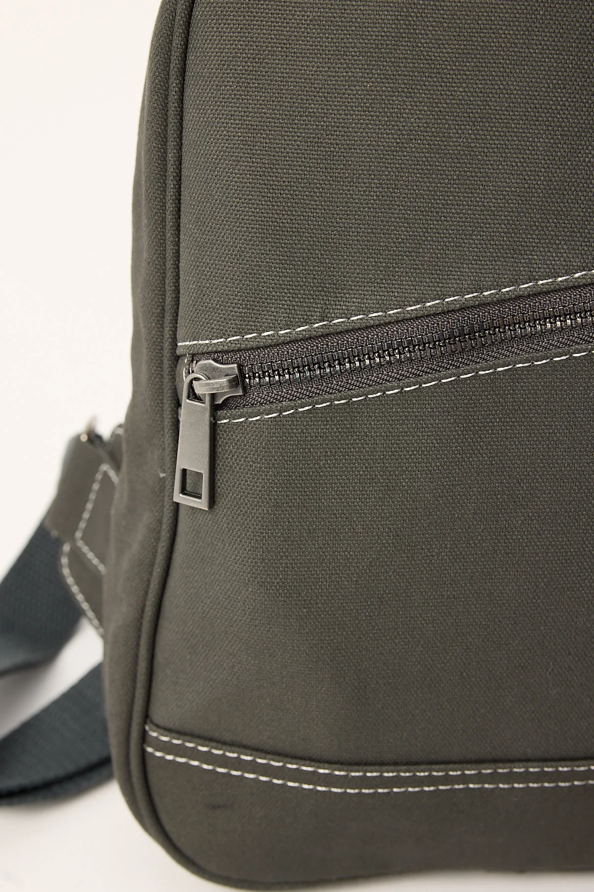 Common Need Avenue Crossbody Bag Washed Charcoal - Image 5