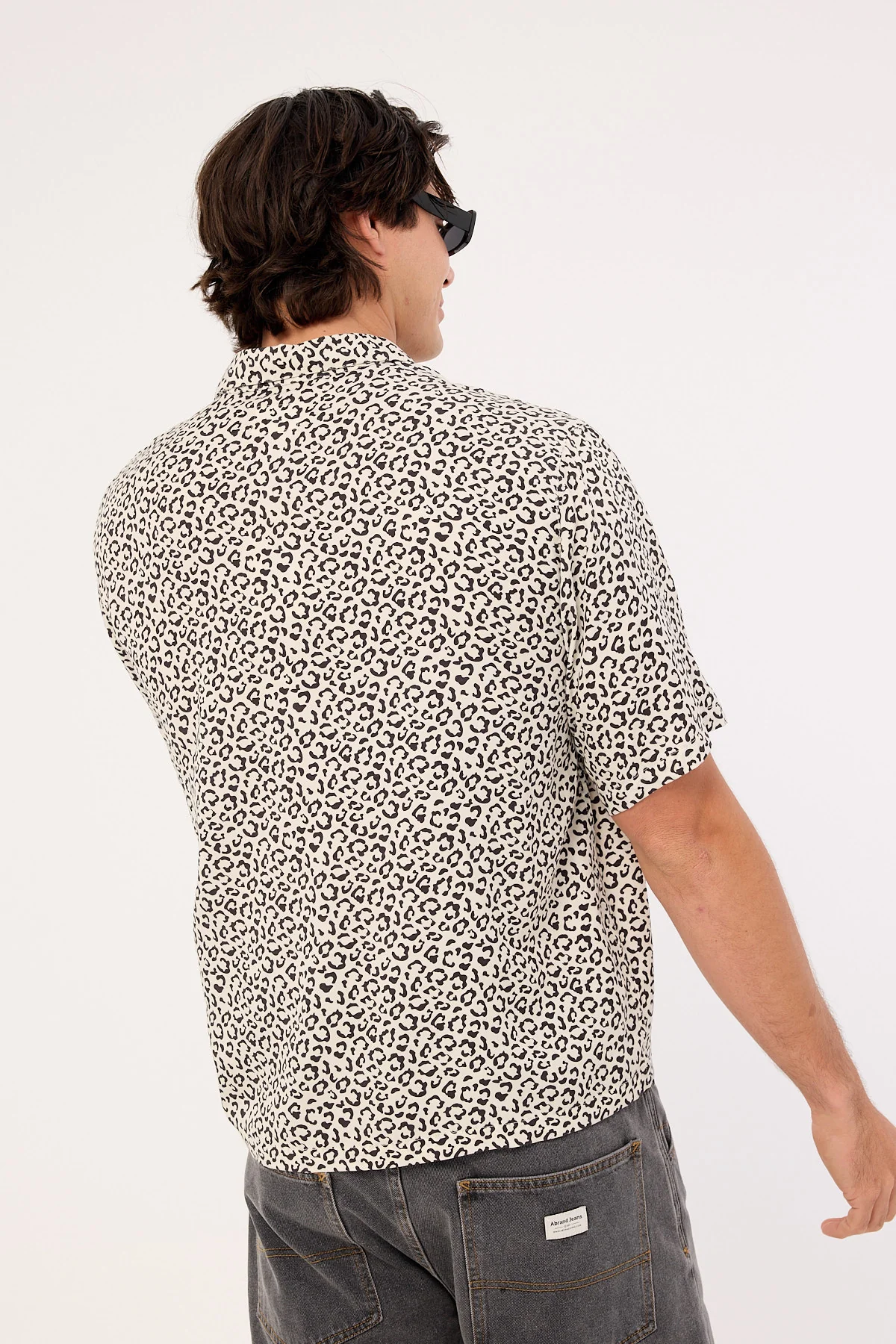 Common Need Best Interest Boxy Cropped Shirt Cream Leopard - Image 6