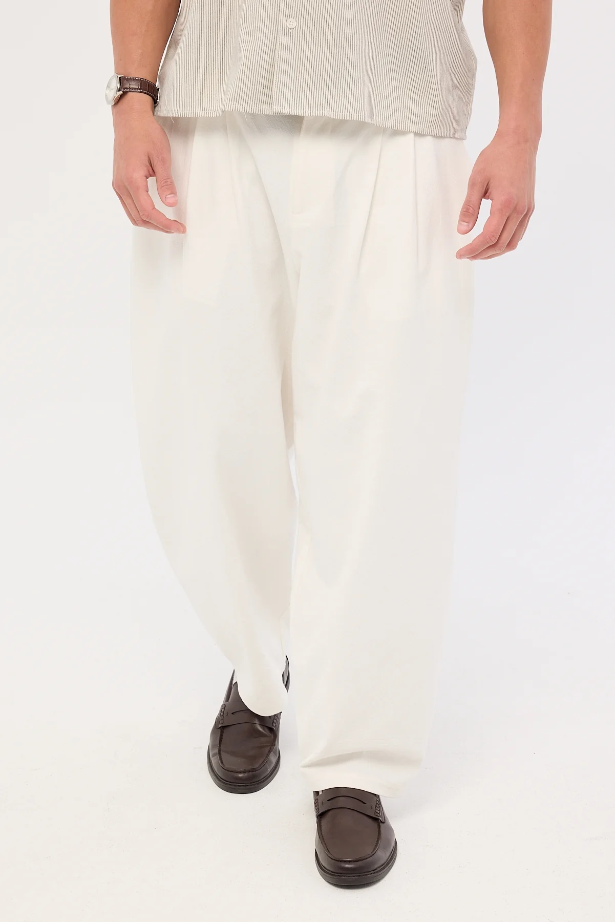 Common Need Blanco Linen Pleated Tailored Trouser Off White - Image 2
