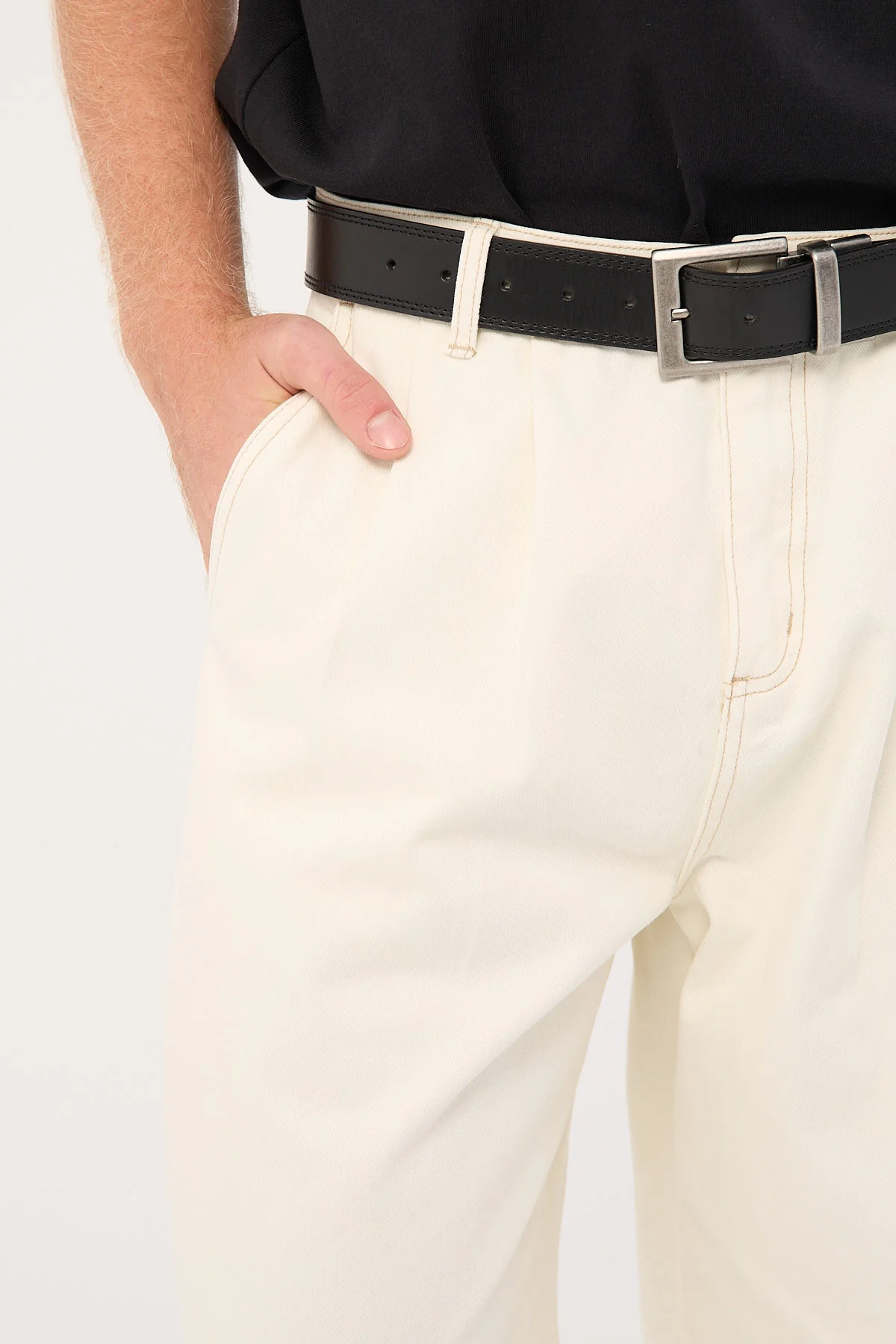 Common Need Blanco Pleated Jean Ecru - Image 8