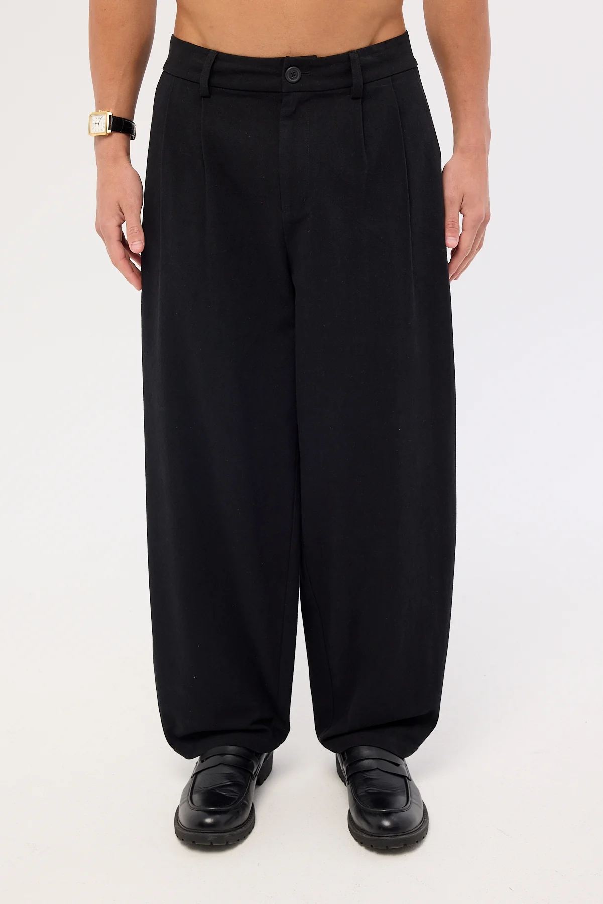 Common Need Blanco Linen Pleated Tailored Trouser Black - Image 7