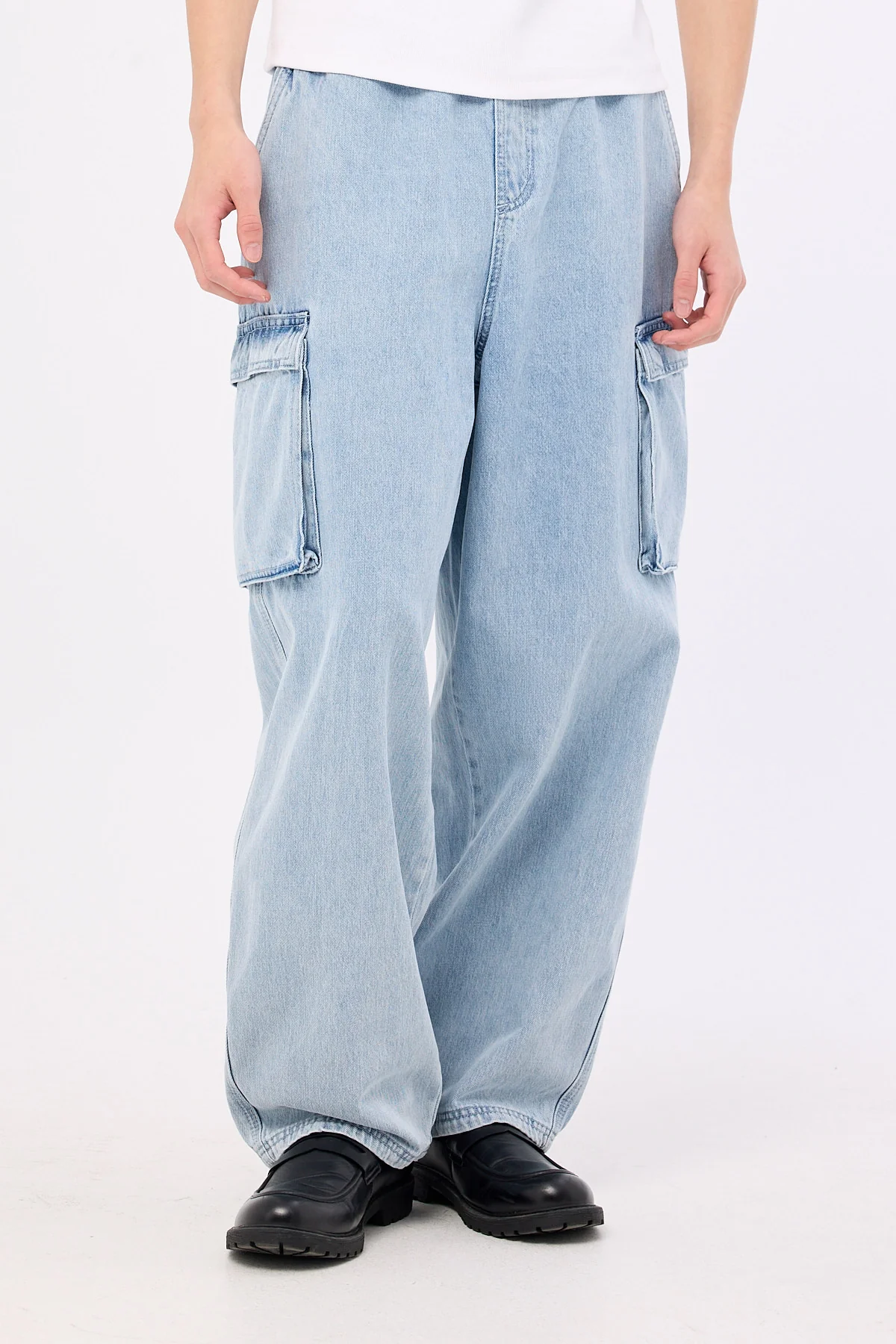 Common Need Briggs Elastic Waist Cargo Jean Fog Blue - Image 2