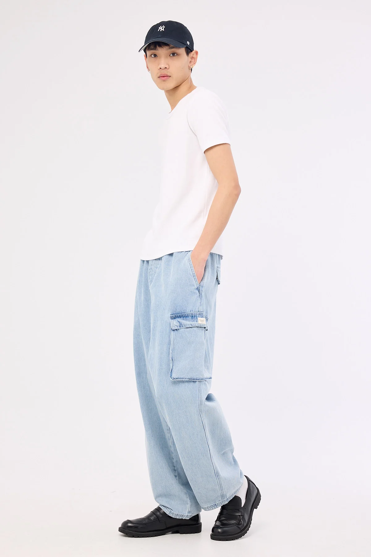 Common Need Briggs Elastic Waist Cargo Jean Fog Blue - Image 4