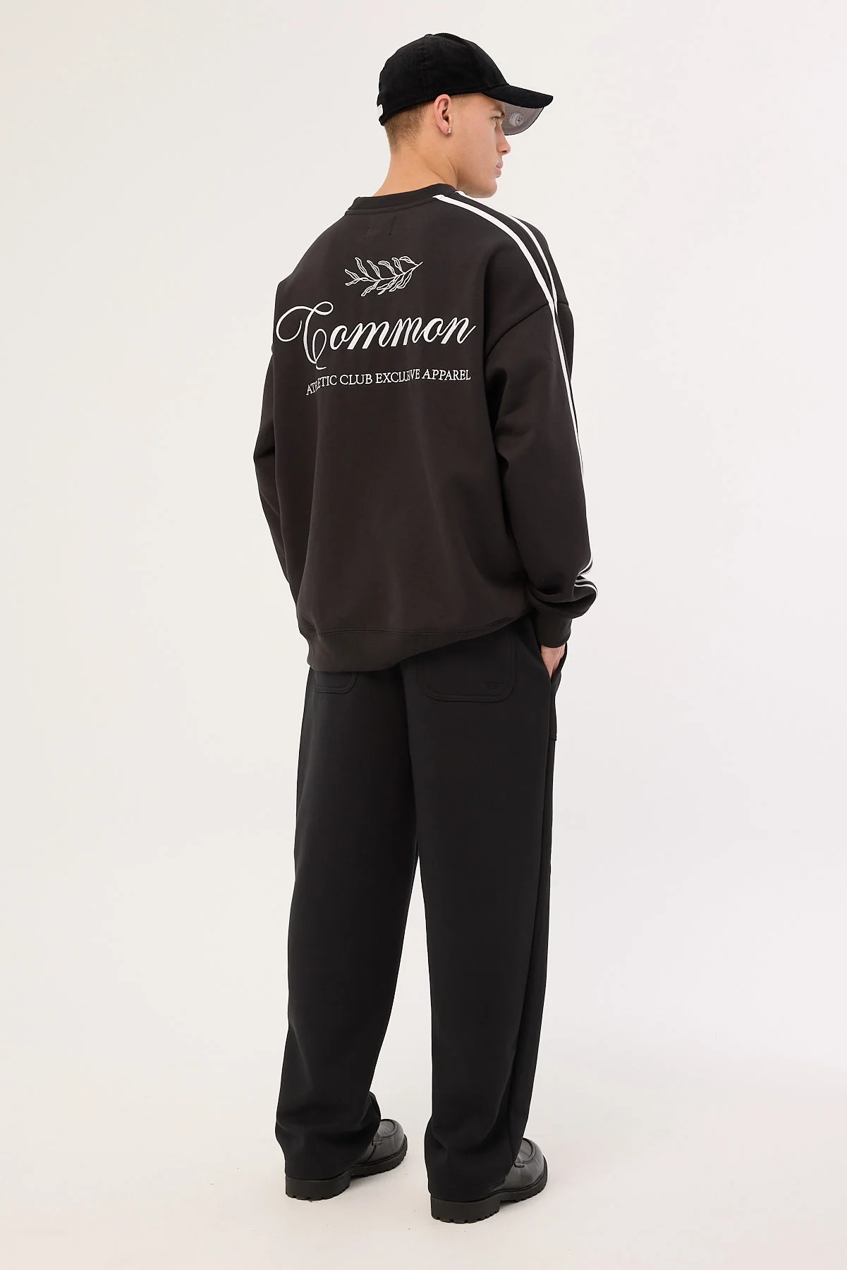 Common Need Chase Baggy Sweatpant Black - Image 5
