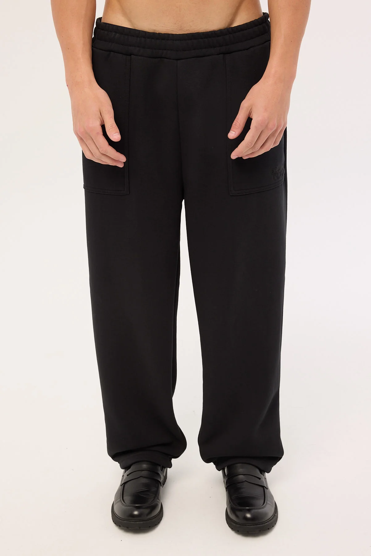 Common Need Chase Baggy Sweatpant Black - Image 7
