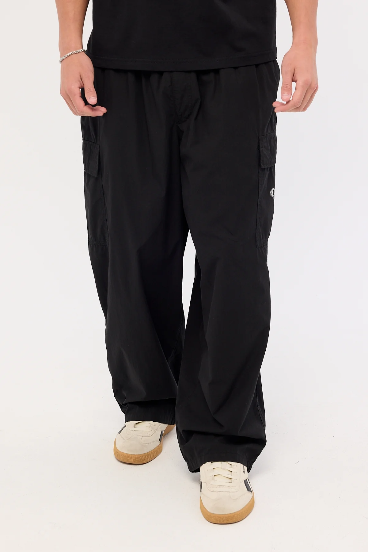 Common Need Circuit Baggy Cargo Pant Black - Image 2