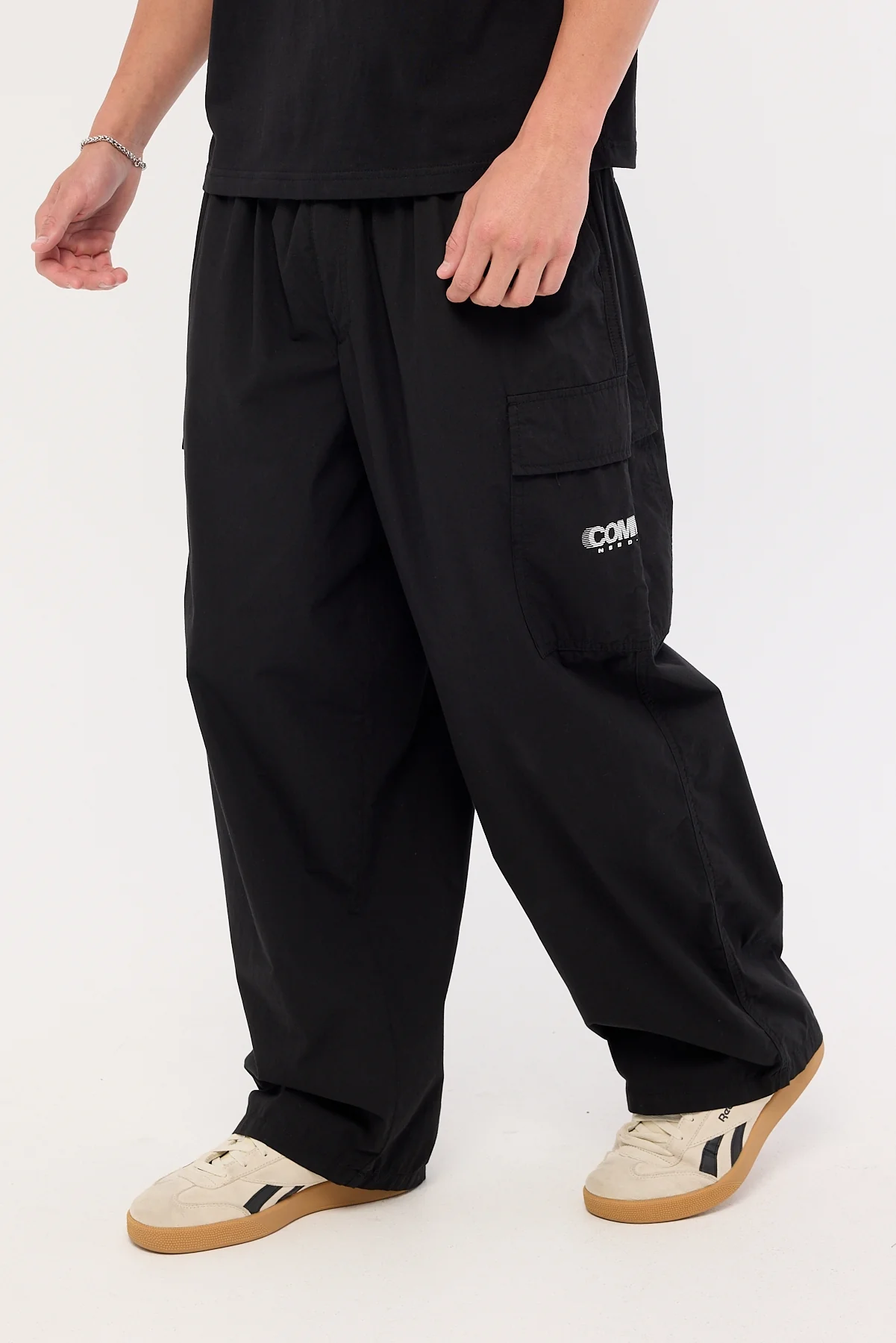 Common Need Circuit Baggy Cargo Pant Black - Image 3