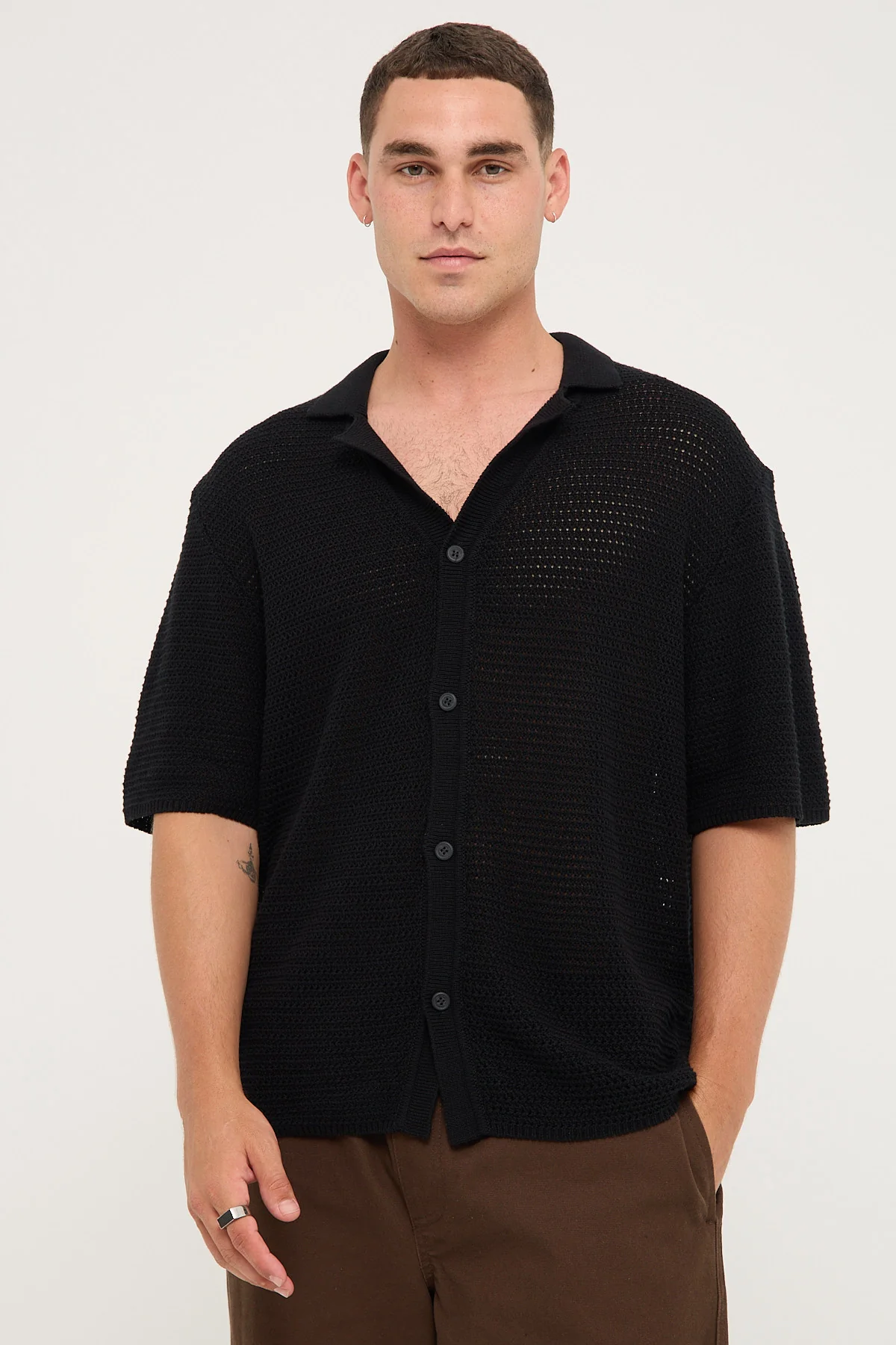 Common Need Crochet Boxy Resort Shirt Black - Image 3