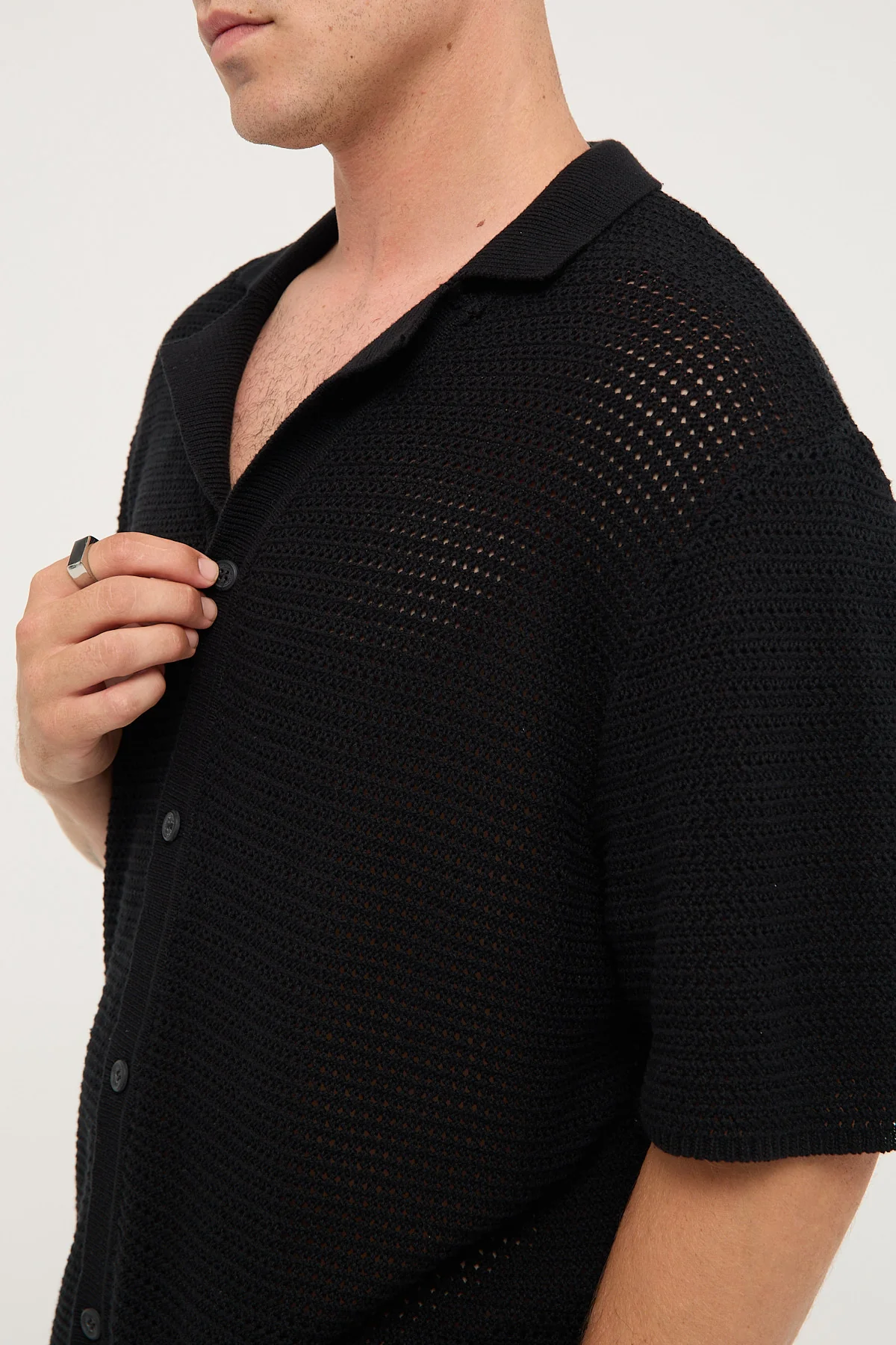 Common Need Crochet Boxy Resort Shirt Black - Image 6