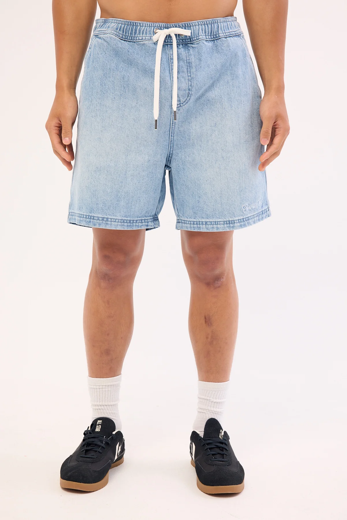 Common Need Essence Denim Jort Frost Blue Denim - Image 7