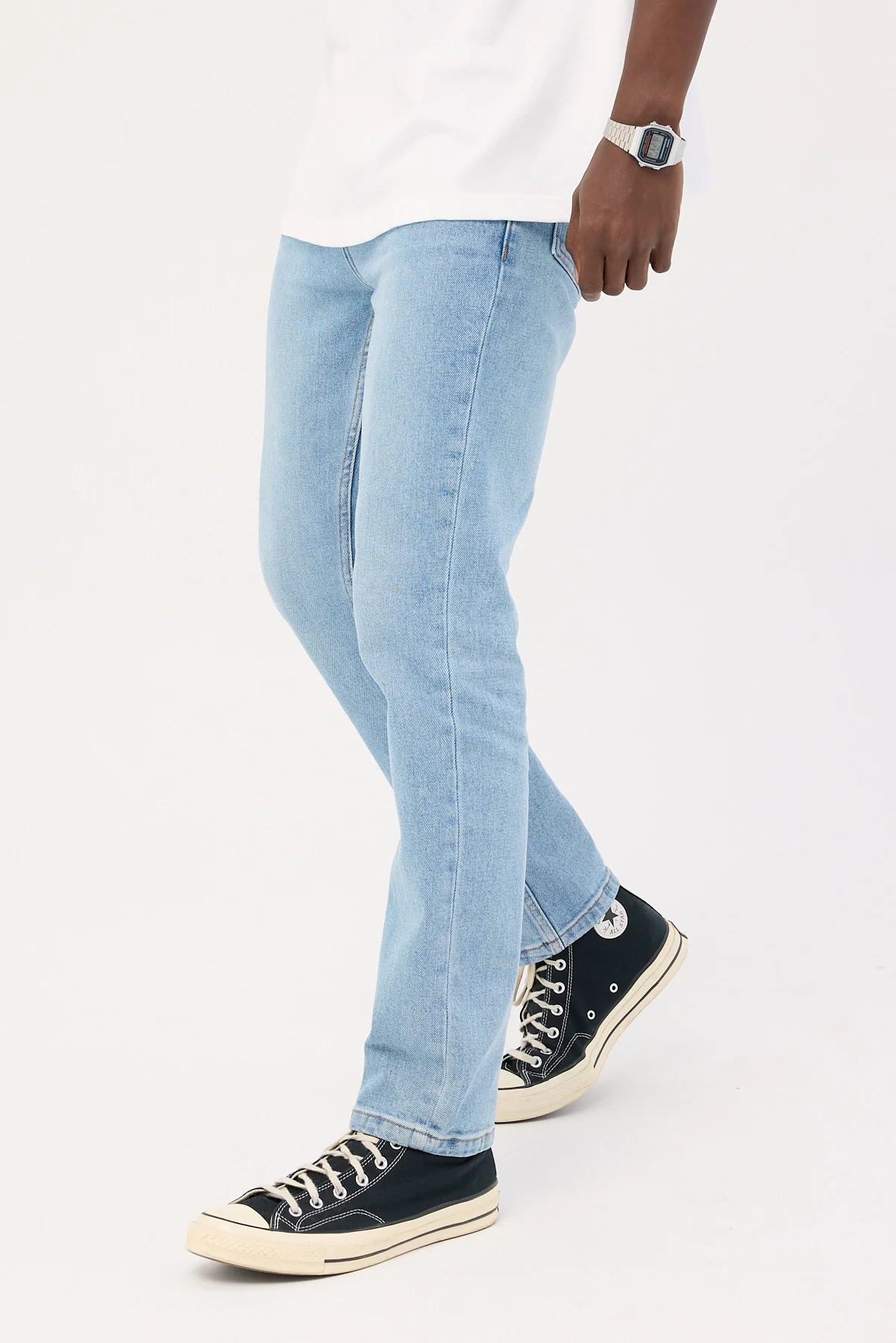 Common Need Finn Slim Jean Cloud Blue - Image 4